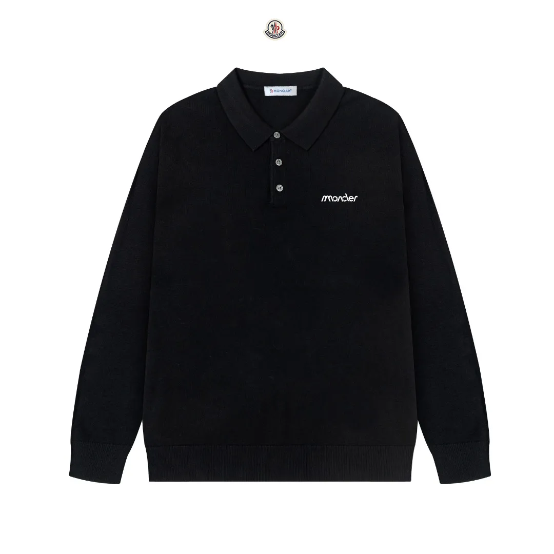P240 Moncler's latest casual Polo lapel wool sweater.  The texture is delicate, soft and comfortable, skin-friendly and warm, not easy to deform, simple and high-end style, and the logo on the chest is very exquisite and perfect! The upper body effect is very strong 👍 Color: black, gray Size: S-XL