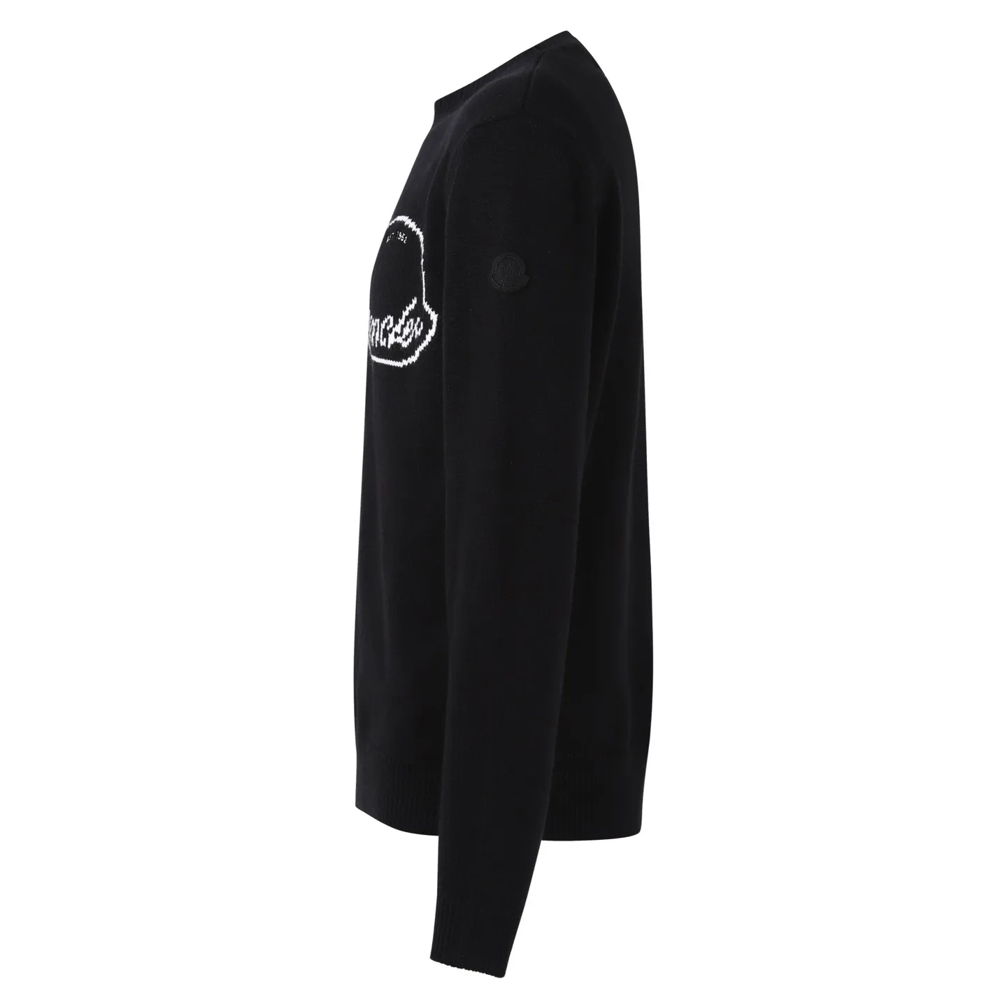 P450 [Exclusive supply] Moncler logo embroidered round neck long-sleeved sweater. The original version was purchased and developed for 3,773 yuan. The fabric is made of high-quality wool blended fabric, which has a soft and comfortable feel and good warmth retention. Classic round neck design, simple and elegant, suitable for daily wear. The brand logo on the chest uses fine embroidery technology, and the pattern is three-dimensional and clear, highlighting the brand recognition. The body has a form-fitting silhouette and a smooth cut for comfort and freedom of movement. In the production process, wool jacquard and wool enzyme washing technologies are used to make the fabric softer and skin-friendly while maintaining a stable pattern. The stitching is even and firm, and the details are meticulously handled, reflecting the brand's strict control over quality. The overall design is simple and elegant, suitable for various occasions. Whether it is business or leisure, it can show an elegant and decent style. The overall wiring is straight and delicate, the fabric is comfortable and soft, and the color is consistent without color difference. It can be matched with the same style to create a fashionable look and control various occasions. Customized accessories, complete with three standards, same style for men and women! Size:S-M-L-XL