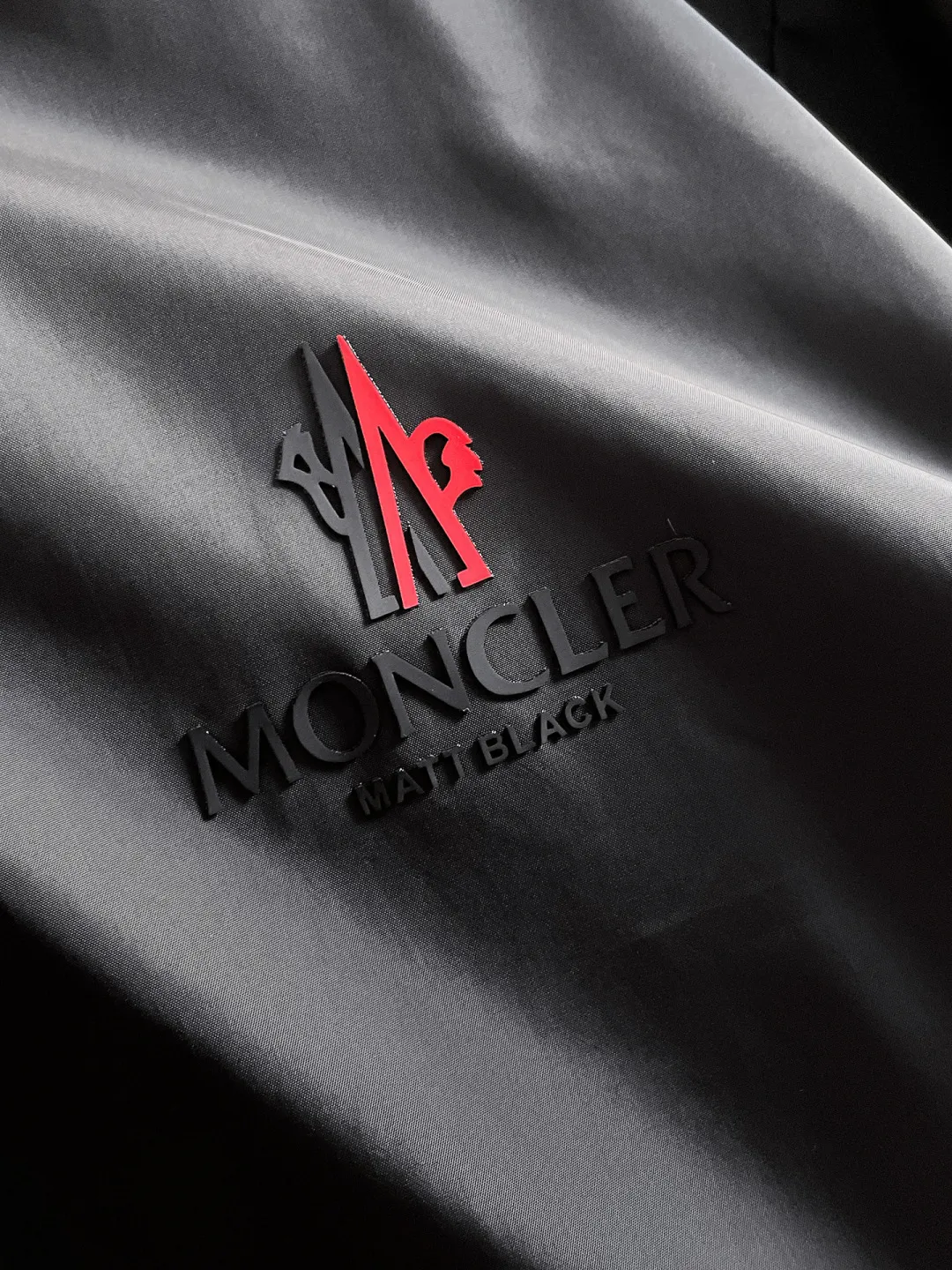 P540 🌸🌸🌸🌸Moncler top original order ❗High-end fabric feels soft and comfortable, and the color is high-end (different from the hard feel in the market) ❗ The new autumn and winter men's casual jackets ❗ have a unique and innovative interpretation of the classic logo, which is in line with the latest design concepts of the season. It is highly recognizable, with a simple khaki design, youthful and energetic, and the style and color matching can be freely worn according to the actual scene. It meets the conventional and orthodox dressing needs that are inclusive of all occasions. The outstanding printed surface is more suitable for street styling. It is highly recognizable, showing the vibrant colors of the city, and is highly moldable and practical!  This model is dominated by fabrics and craftsmanship. The company's customized fabrics are windproof, comfortable and breathable. The upper body is light and unburdened, and the overall details are of super high quality❗ The details are full of craftsmanship, and the accessories are all custom-made. The electroplated metal zippers and snap buttons are quite outstanding. They are very luxurious and high-end. The workmanship is extremely rigorous and elegant. Color: Picture color Size: M, L, xL, xxL, xxxL