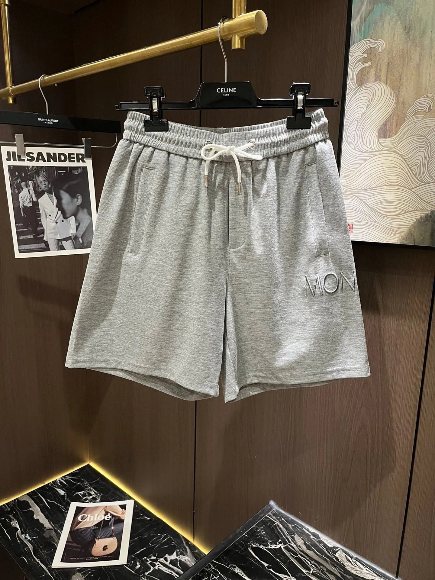 P570 Brand [MONCLER Mouth Covered] 2025 round neck short-sleeved shorts suit. The upper body of pure cotton fabric will not be stuffy. The smooth and comfortable skin-friendly effect is more breathable. The fabric has its own texture. Classic logo technology. A new interpretation from a unique angle. Fashionable and versatile choice! Size: M-3XL (maximum wear: 190 pounds)