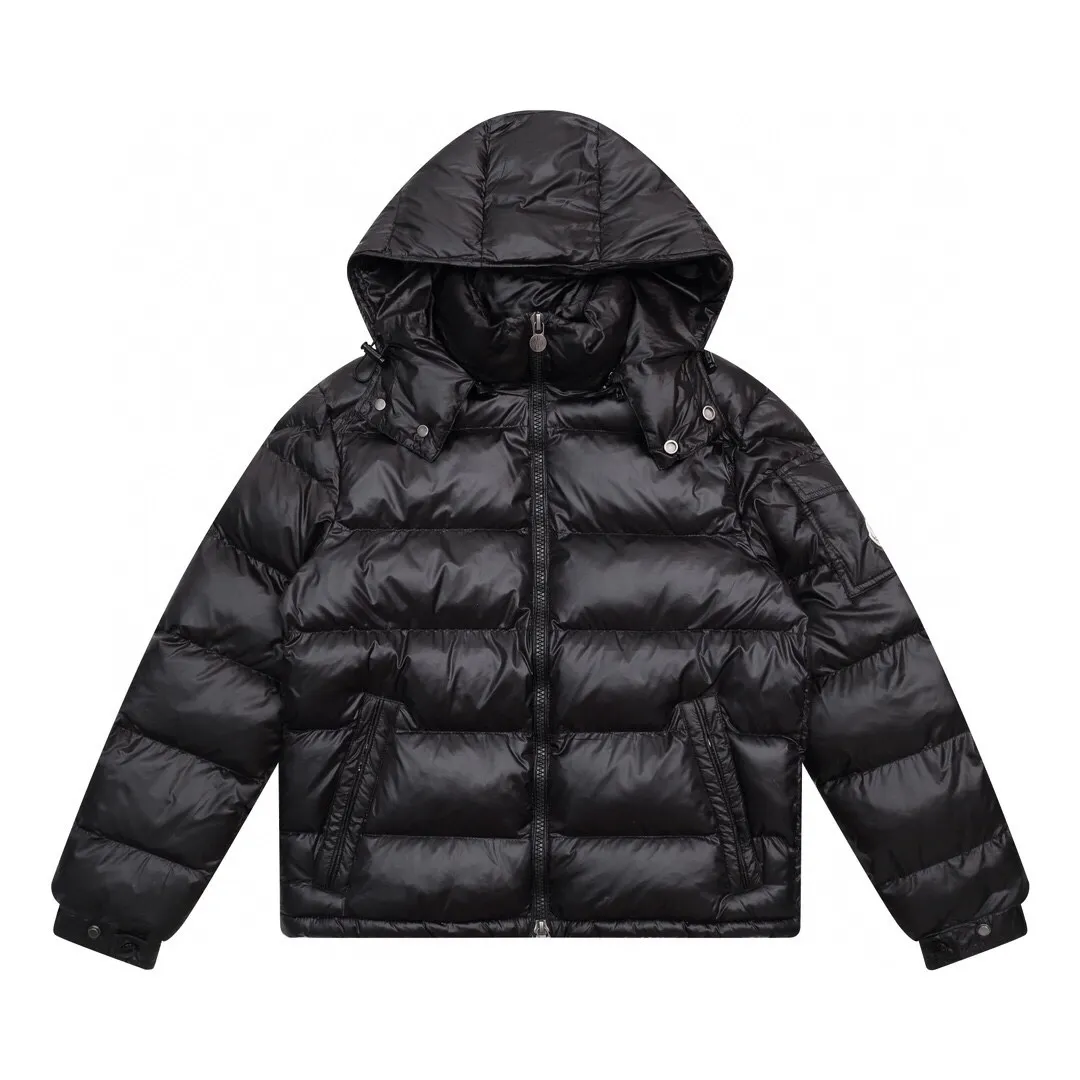P500 model number: Y12 Moncler & Mongolian original 1:1 customized hardware accessories are all imported and original customization. Welcome to compare at the counter. Absolutely high quality. Made of top-grade 90 white duck down. Super soft. Full and fluffy. Super heavy-duty. Fabric workmanship. Perfect version. Note⚠The fabric is super comfortable. Men and women (first time making a down jacket this year. The running price is very cost-effective and breaks the ceiling) [Top-grade fabric + features: ✅The down content is 95 down, and the gram weight is about 320g. ✅The whole body is fully printed with LOGO. ✅Introducing a sense of fashion and luxury to achieve double standards of warmth and style. ✅It needs to be customized separately. It is very thick and has a three-dimensional and full feeling from 360 degrees! ✅The down jacket uses a double-layer anti-down liner design! Super windproof performance ✅Hardware 1:1 fully customized ZP craftsmanship: spot heavy goods! The highest version is produced by the same celebrity couple and must be good. This down jacket uses a double-layer anti-velvet liner design! It has super windproof performance and will be very warm when worn in winter! Filled with white duck down, the fluffiness is high, and it can be worn at minus ten degrees Celsius❗ Color: black Size: M-L-XL-XXL