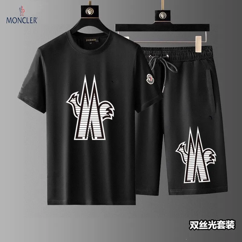 P280 Brand [MONCLER] 2025 new men’s short-sleeved shorts suit! Synchronous sales on the official website! High-end version on the market! It feels delicate and soft! Make you more comfortable to wear! The draped silhouette is awesome! Size: M-5XL (please state your height and weight when placing an order)