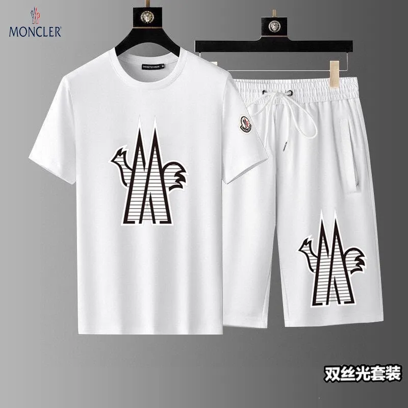 P280 Brand [MONCLER] 2025 new men’s short-sleeved shorts suit! Synchronous sales on the official website! High-end version on the market! It feels delicate and soft! Make you more comfortable to wear! The draped silhouette is awesome! Size: M-5XL (please state your height and weight when placing an order)