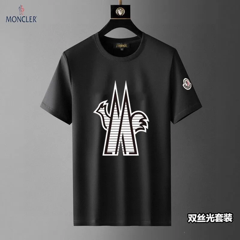 P280 Brand [MONCLER] 2025 new men’s short-sleeved shorts suit! Synchronous sales on the official website! High-end version on the market! It feels delicate and soft! Make you more comfortable to wear! The draped silhouette is awesome! Size: M-5XL (please state your height and weight when placing an order)