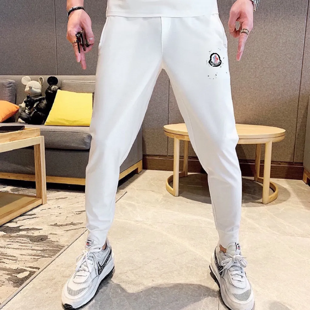 P320 [MONCLER] (Fat Man's Gospel) The same style as the 2025 official website. World-renowned luxury brand. Summer men's (double mercerized) high-quality 🐂 suit. It is made of imported original fabrics. It is a trendy style of the season and a versatile hit. Simple and elegant, precise workmanship allows you to be at the top of fashion. Size: M-5XL (can be worn up to 220 pounds)
