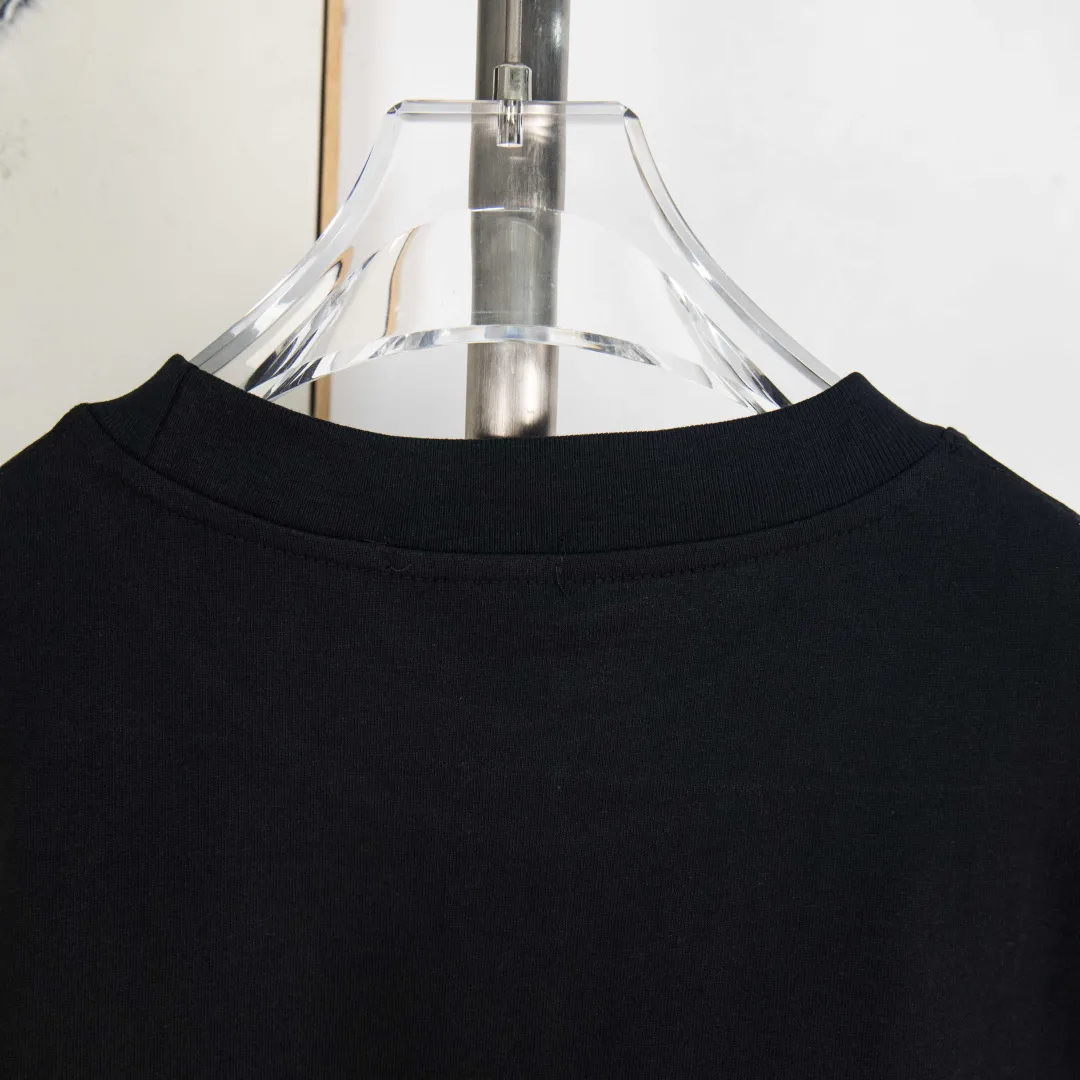P200 💰 zp version [exclusive supply] MONCLER/muzzled 300g round neck short-sleeved T-shirt brand classic velvet splicing letter LOGO embossed technology official synchronization high version high quality fashionable personality versatile trend pure original quality original fabric hang tag collar label washed wheat three standards complete Color: black. White. Size: S M L XL XXL Number: WS10013