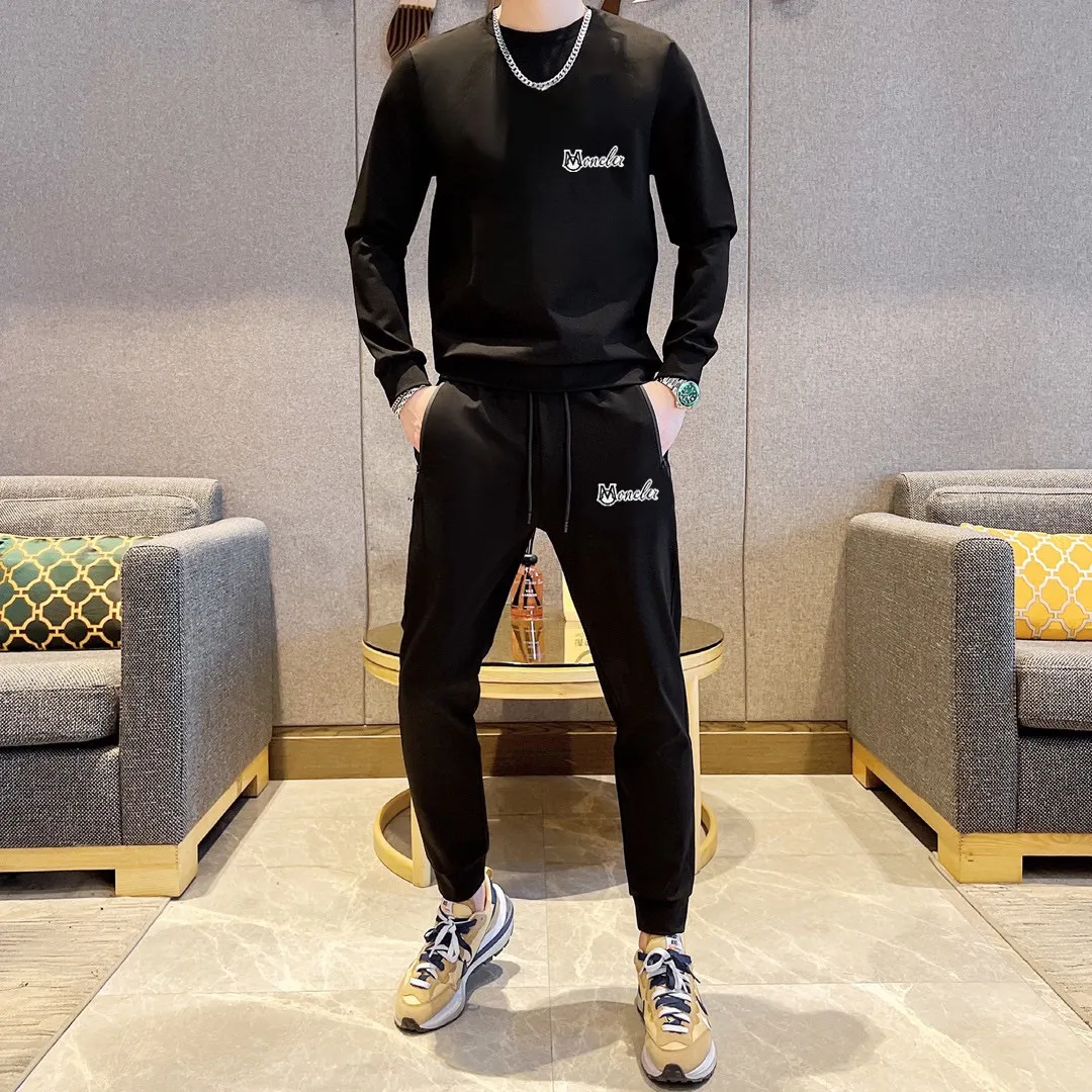 P360 💰 [MONCLER Mouth Covering] (Gospel for Fatty) hot-selling suit is coming. Focus on the original version of the official website. 2025 new hot-selling sweatshirt suit. The original order is hard to buy🇭🇰. It is the meticulous work of top designers for a fitting and perfect upper body effect. All-natural high-quality Roman cotton 100%, close-fitting comfort, noble and elegant! Original hardware embodies elegance and nobility! Counter size: M-5XL (maximum wear up to 220 pounds)