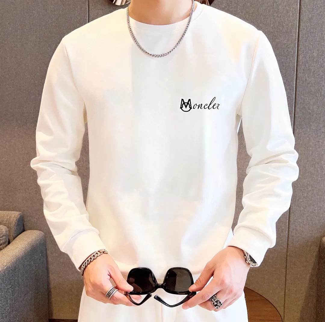 P360 💰 [MONCLER Mouth Covering] (Gospel for Fatty) hot-selling suit is coming. Focus on the original version of the official website. 2025 new hot-selling sweatshirt suit. The original order is hard to buy🇭🇰. It is the meticulous work of top designers for a fitting and perfect upper body effect. All-natural high-quality Roman cotton 100%, close-fitting comfort, noble and elegant! Original hardware embodies elegance and nobility! Counter size: M-5XL (maximum wear up to 220 pounds)