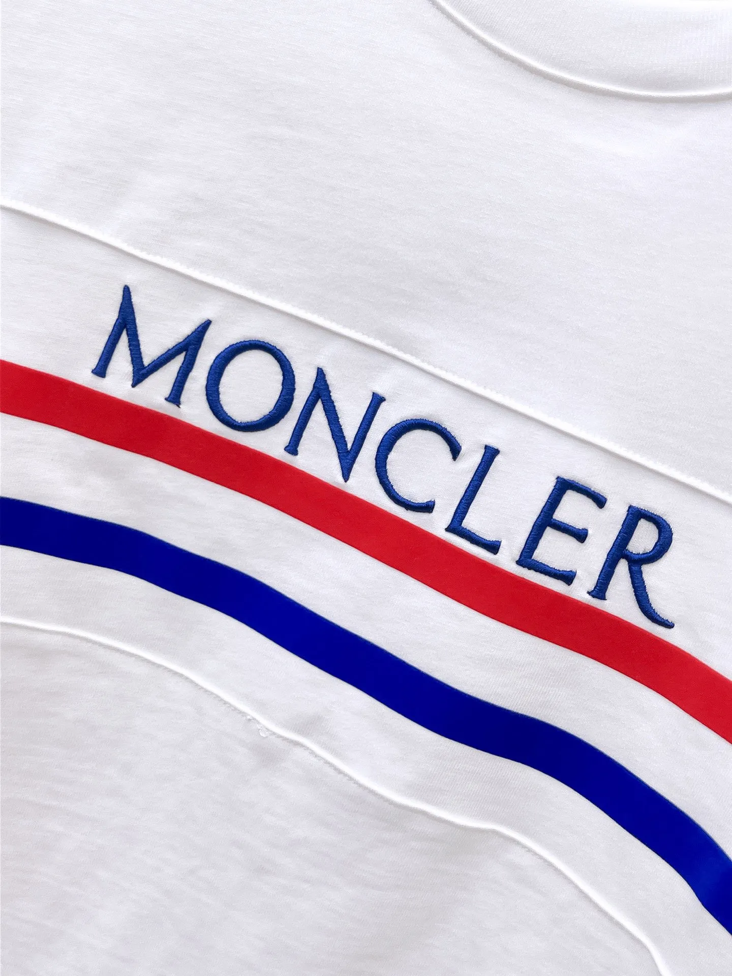 P560 Brand [MONCLER Mouth Covered] 2025 round neck short-sleeved shorts suit. The pure cotton fabric upper body will not be stuffy, the smooth and comfortable skin-friendly effect is more breathable, the fabric has its own texture, classic logo technology, a new interpretation from a unique angle, the first choice for fashion and versatility! Size: M-3XL (maximum wear: 190 pounds)