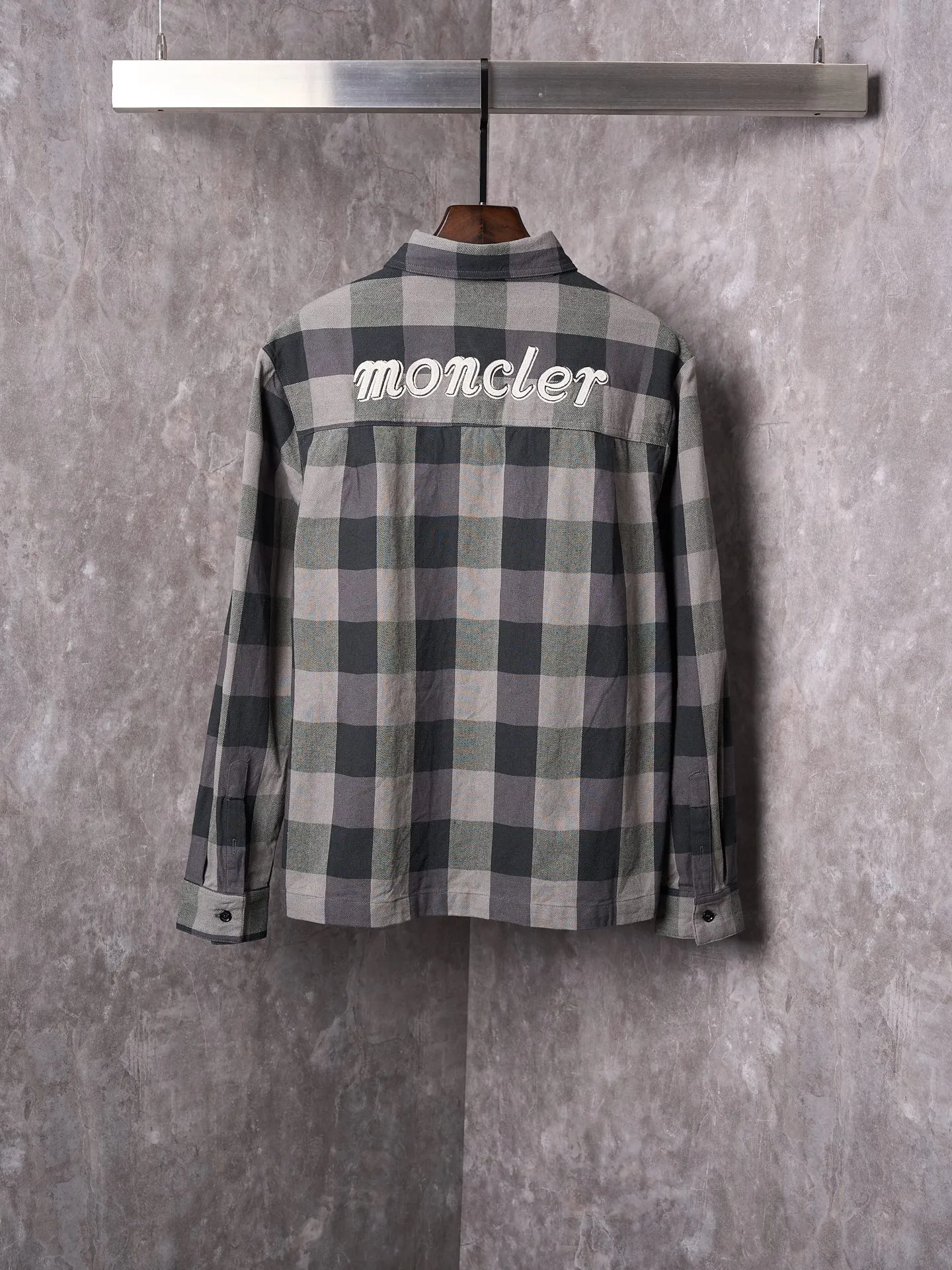 P500 Actual hanging auction] Moncler x Mercedes-Benz/Moncler x Mercedes-Benz joint cotton embroidered logo plaid shirt [Ready stock] 46 48 50 52