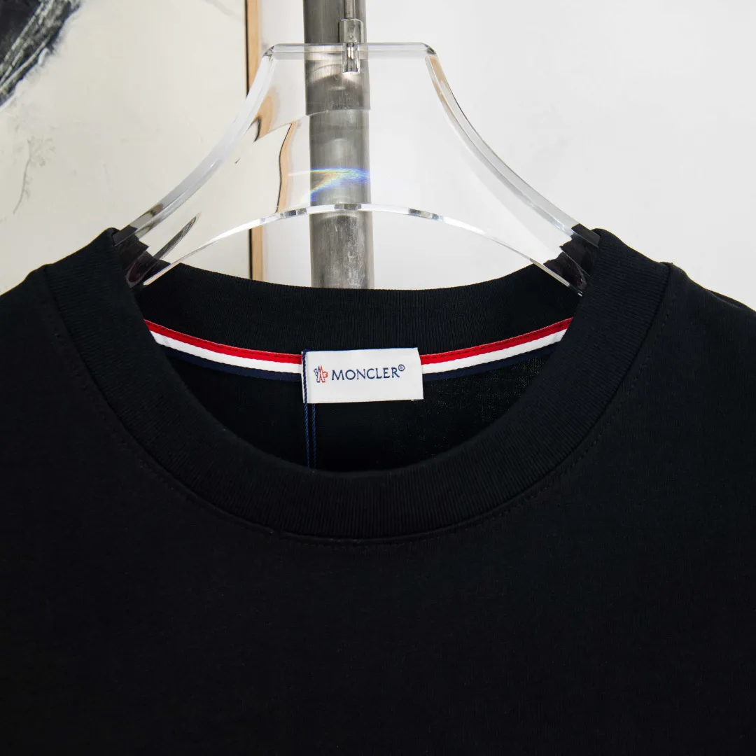 P190 💰 zp version [exclusive supply] MONCLER/muzzle 300g round neck short-sleeved T-shirt brand classic hot diamond letter LOGO embossing process official synchronization high version high quality fashion personality versatile trend pure original quality original fabric hang tag collar label washed wheat three standards complete Color: black. White. Size: S M L XL XXL No.: WS10027