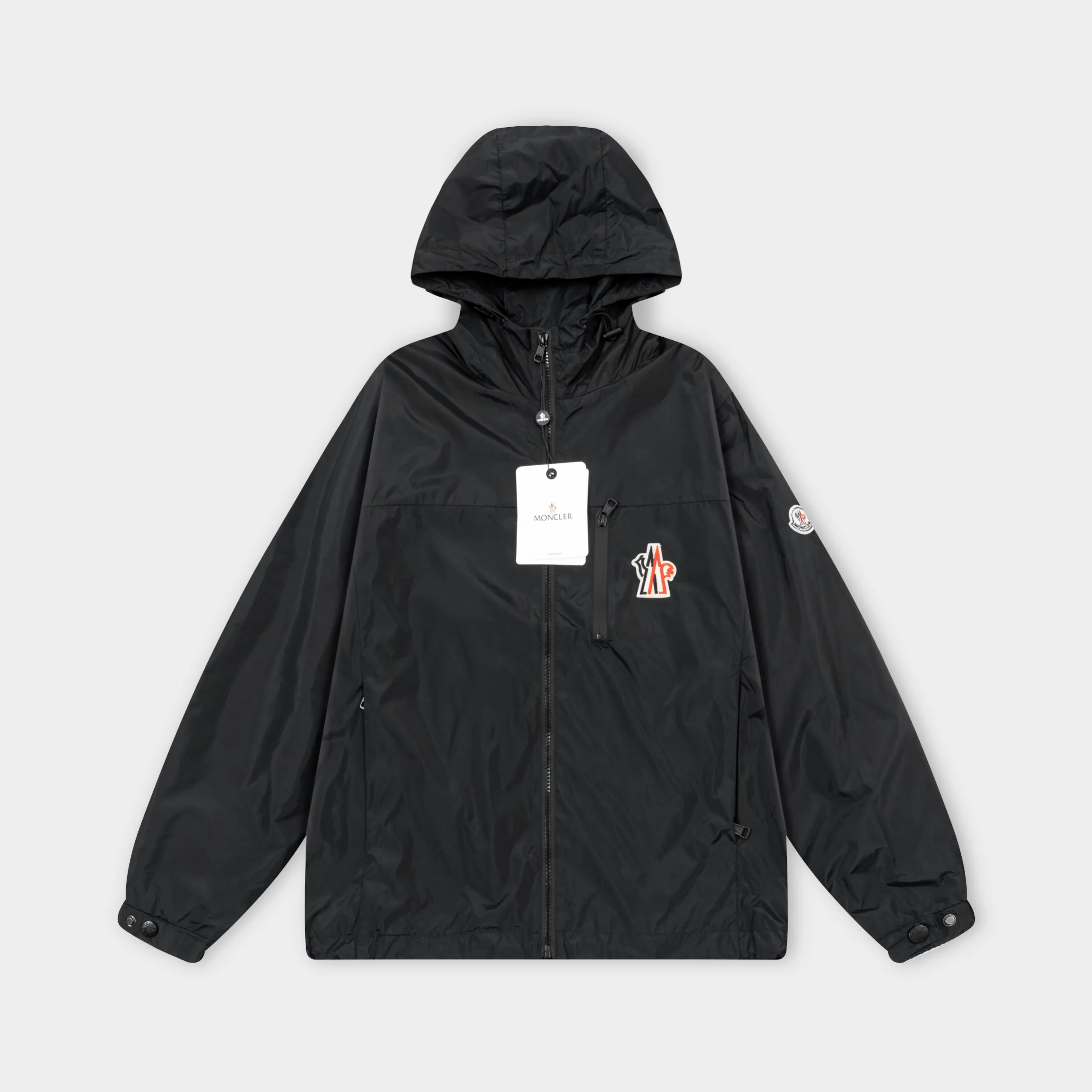P410 2025 MONCLER new autumn and winter products Customized hardware Embroidered Logo. High-quality hooded jacket Mainly recommended version Selected custom fabrics Higher grade High-density memory brushed lining More fashionable and comfortable High-standard customization The upper body is very stylish Classic and versatile Can be matched with any fashion The fit is super good and highly recommended!  Color: royal blue black Size: M-3XL