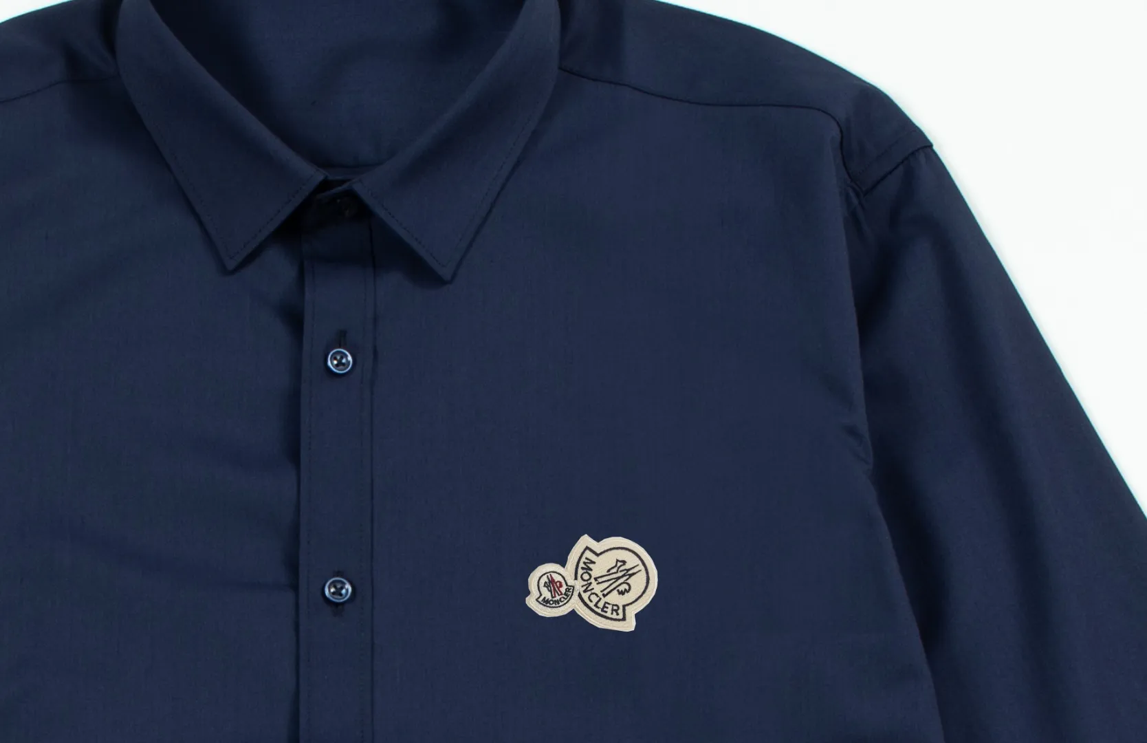 P270 Moncler official website classic brand logo design long-sleeved shirt, custom-dyed fabric, upper body full of high-end feel, pure cotton bamboo fiber fabric, high quality, same style for men and women. Size: 39-43 (M-3XL)