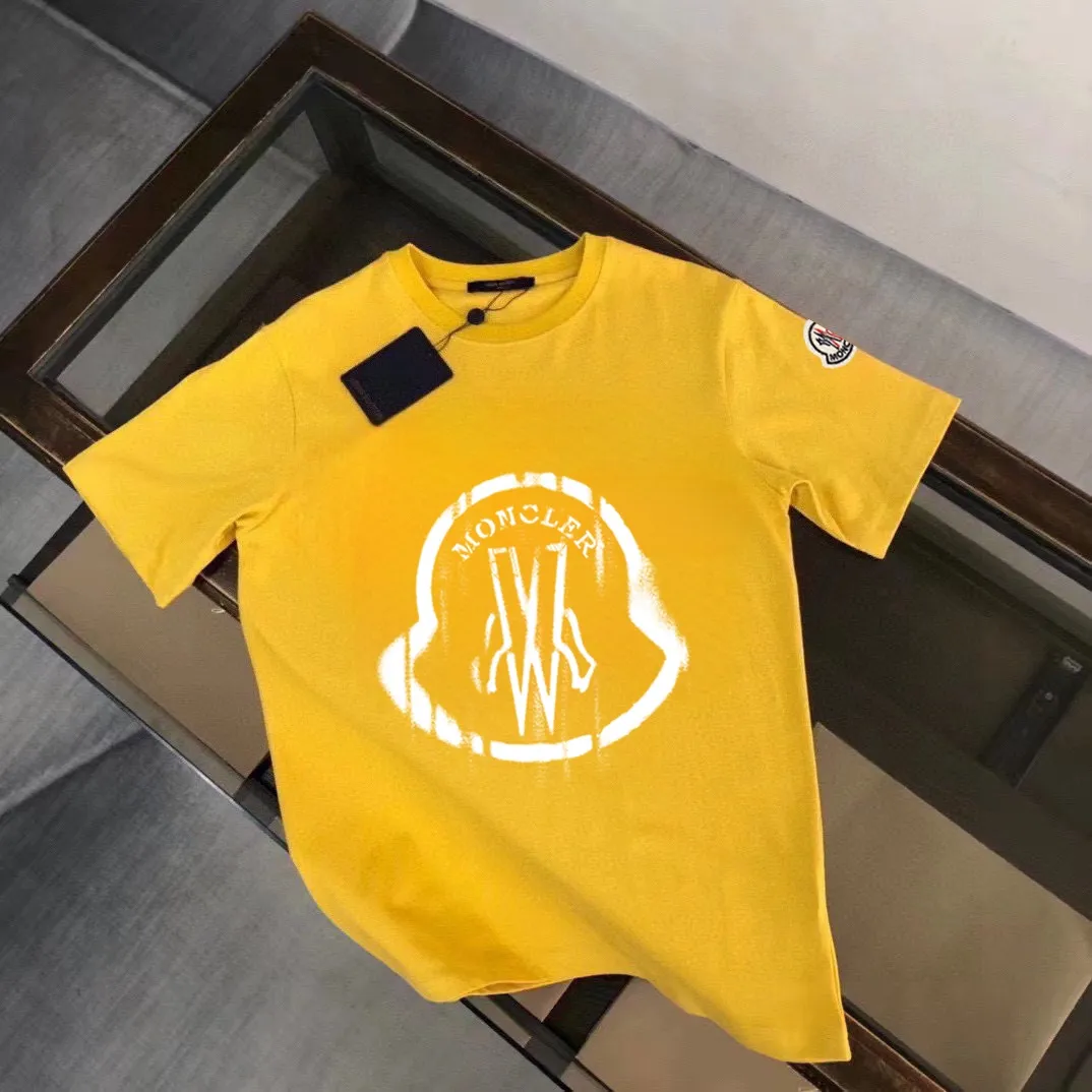 P140 Brand [MONCLER] (Good News for Fat People) original men's casual short-sleeved T-shirt, new product for spring and summer 2025, customized top-notch logo craftsmanship on the chest, matched with the entire details, quality and tailoring design are first-class, customized imported mercerized cotton fabric! Full of style, the color scheme is light and versatile. M-5XL (wear up to 220 pounds)