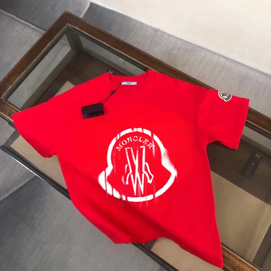 P140 Brand [MONCLER] (Good News for Fat People) original men's casual short-sleeved T-shirt, new product for spring and summer 2025, customized top-notch logo craftsmanship on the chest, matched with the entire details, quality and tailoring design are first-class, customized imported mercerized cotton fabric! Full of style, the color scheme is light and versatile. M-5XL (wear up to 220 pounds)