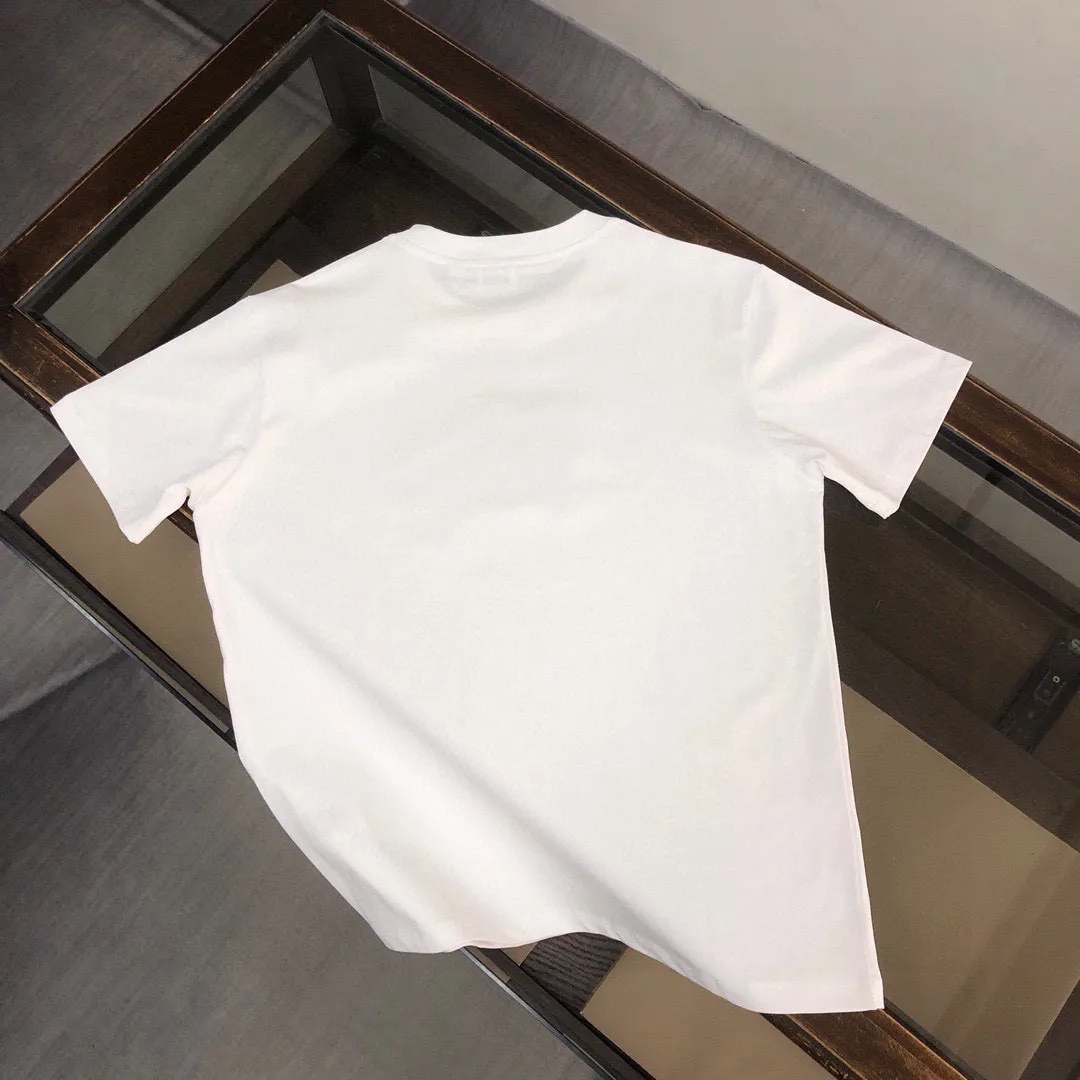P140 Brand [MONCLER] (Good News for Fat People) original men's casual short-sleeved T-shirt, new product for spring and summer 2025, customized top-notch logo craftsmanship on the chest, matched with the entire details, quality and tailoring design are first-class, customized imported mercerized cotton fabric! Full of style, the color scheme is light and versatile. M-5XL (wear up to 220 pounds)