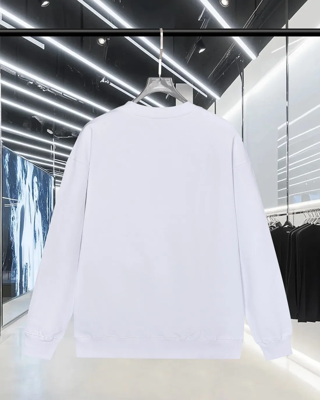 P220 (shipped the next day) MONCLER/Mongolian 2025Fw new autumn and winter 400g pullover round neck long-sleeved sweatshirt Shark🦈 small badge letter logo embossed technology same style for men and women brand classic pure cotton fabric official synchronization high version high quality fashion personality versatile trend pure original quality original fabric hang tag collar label washed wheat three labels complete Color: black. white. Size: S-XL