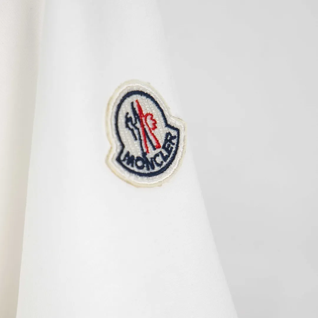 P190 💰 zp version [exclusive supply] MONCLER/muzzled 300g round neck short-sleeved T-shirt brand classic three-dimensional little monster offset printing letter LOGO embossed technology official synchronization high version high quality fashion personality versatile trend pure original quality original fabric hangtag collar label washed wheat three labels complete Color: black. White. Size: S M L XL XXL No.: WS10022