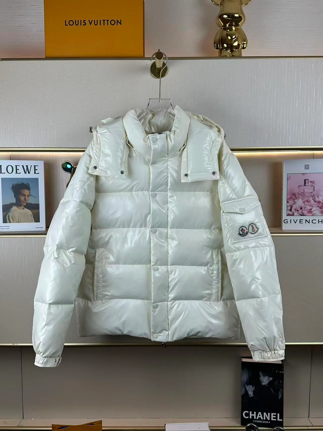 P660 new winter cotton clothing, Mengjia Maya classic style, same style for men and women, excellent thermal insulation effect, three-proof nylon material, custom zipper, double-layer gallbladder, Moncler/mask, two-color black, white, size M.L.XL.2XL3XL,
