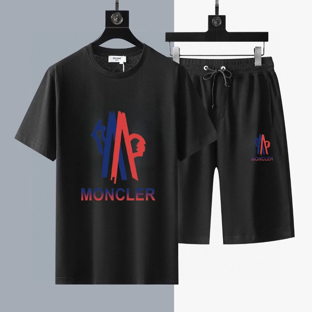 P290 💰 Brand [MONCLER] 2025 new men’s short-sleeved shorts suit! Synchronous sales on the official website! High-end version on the market! It feels delicate and soft! Make you more comfortable to wear! The draped silhouette is awesome! Size: M-5XL (please state your height and weight when placing an order)