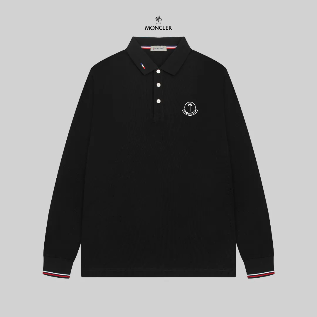 P210 Moncler official website lapel long-sleeved Polo shirt.  A simple yet refined T-shirt. The best item to create a modern and elegant look. Excellent channel product! Customer-supplied Piquet porous fiber pique cotton fabric, which can be called a "breathing fabric."  The unparalleled texture is inseparable from the exquisite materials used in craft tailoring. The craft knitted quilted design makes the hand feel extremely smooth and delicate without any roughness. The original logo design is more luxurious and noble. The upper body is comfortable and classy. The hand feels very smooth and soft. It can be easily controlled regardless of business, fashion or leisure. The age span is very large, which conforms to the trendy and practical dressing customs. It is the first choice for senior urban fashion people.  Black/white/Tibetan orchid Size: M~3XL