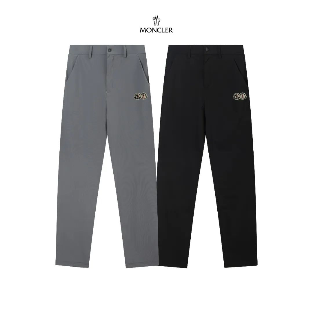 P250 Moncler spring and summer new model, two-color high-quality thin business casual fashionable ice silk trousers. Smooth, comfortable, anti-wrinkle and traceless good trousers. 🗯Soft texture, slightly elastic to the touch, cool ice silk trousers. Waist elastic band, fashionable version design. 🗯 Neat and neat line routing, suitable for both business and leisure! It can be easily controlled by all body types. Two classic colors are available. 🗯New summer product. Versatile and easy to match. The upper body is very simple, handsome and stylish. Both men and women can easily control it. Color: Black Gray Size: M-XXXL