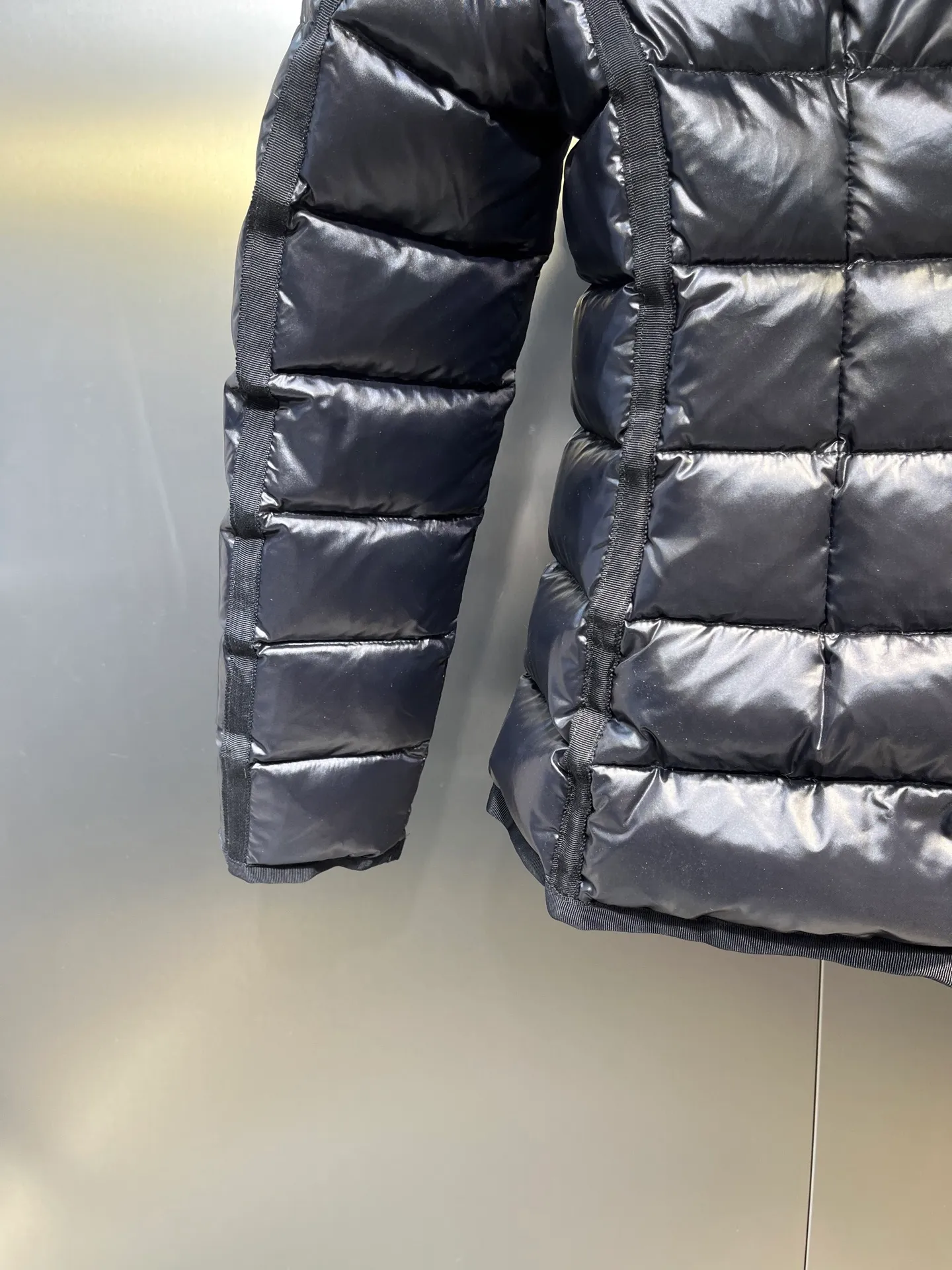 P1160 Moncler Armoise short slim fit women's down jacket, oversized fox fur, imported nylon fabric zipper closure Size: 1-2-3-4