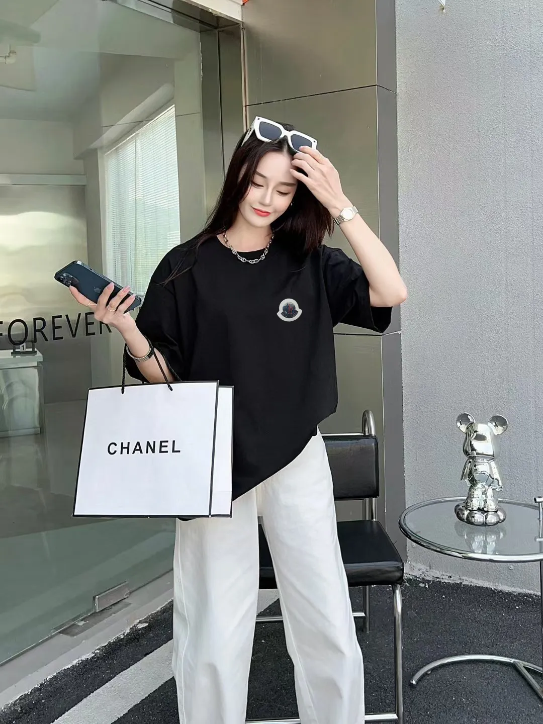 P140 [MONCLER] 2025FW short-sleeved T-shirt with badge + LOGO, high-end 26s double yarn 300g fabric, heavy fabric, custom stretcher rib, same cylinder and dye, complete three standards, same style for men and women, color: black, white, size: S M L XL 2XL