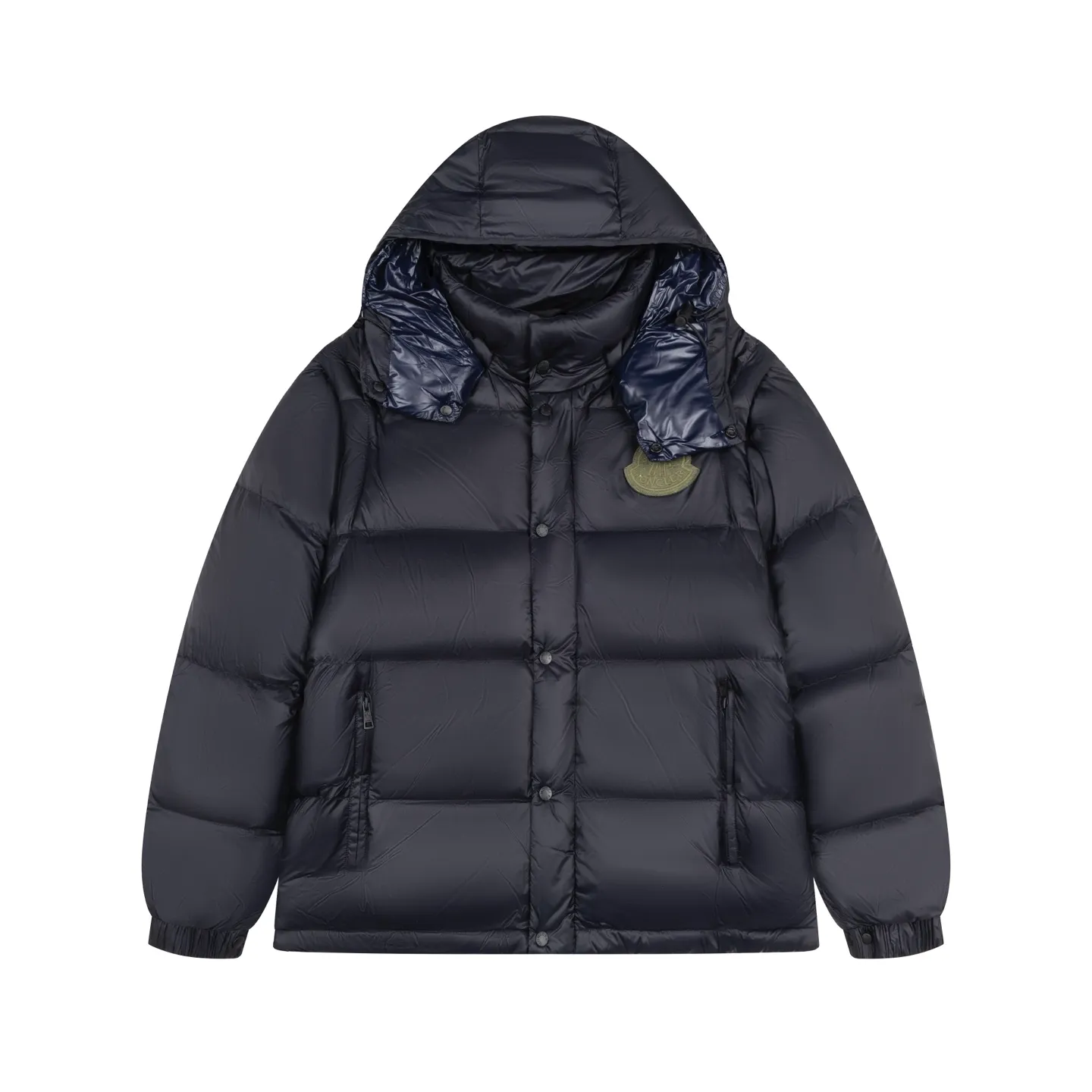 P840 model number Y181 Moncler Cyclone-Moncler 24 new style detachable sleeves two-in-one down jacket The fabric is made of nylon resin fabric, which is windproof and cold-proof in winter. The inner filling is made of 90 goose down, and the down filling is as high as 400g. The upper body is extremely warm. The clothes use the sleeve and hood removal process, which is complicated and time-consuming. It can be used as a vest when it is removed and can be worn multiple times. It has custom-made small letter buttons with a mask and a hardware logo slider. It is made from the original version of the authentic counter. It has three complete standards and the original version. It is a popular down jacket that has been in the market for 24 years. You can buy it with confidence. Color: Black red/black green Size: 1 2 3 4