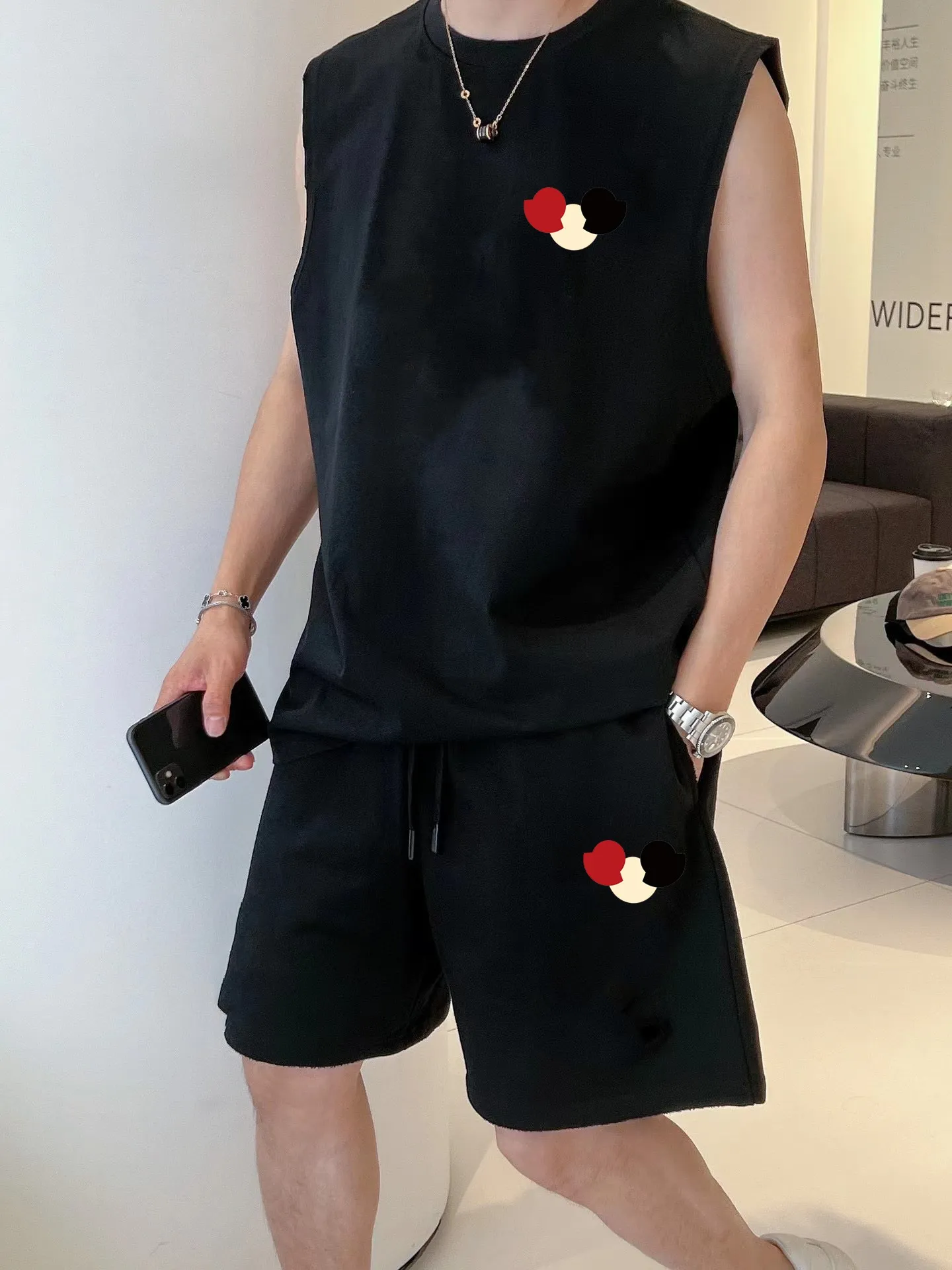 P290 💰 Brand [MONCLER] 2025 spring and summer new vest suit, classic and simple style, anyone can drive easily. Imported custom mercerized cotton fabric, soft, comfortable and stylish, sweat-absorbent and breathable, classic brand letter logo design on the chest. Luxurious fashion craft style, foreign trade company order, luxury classic design, fashionable must-have item! Highly recommended to buy! 🔺🔺Counter size: M～3XL