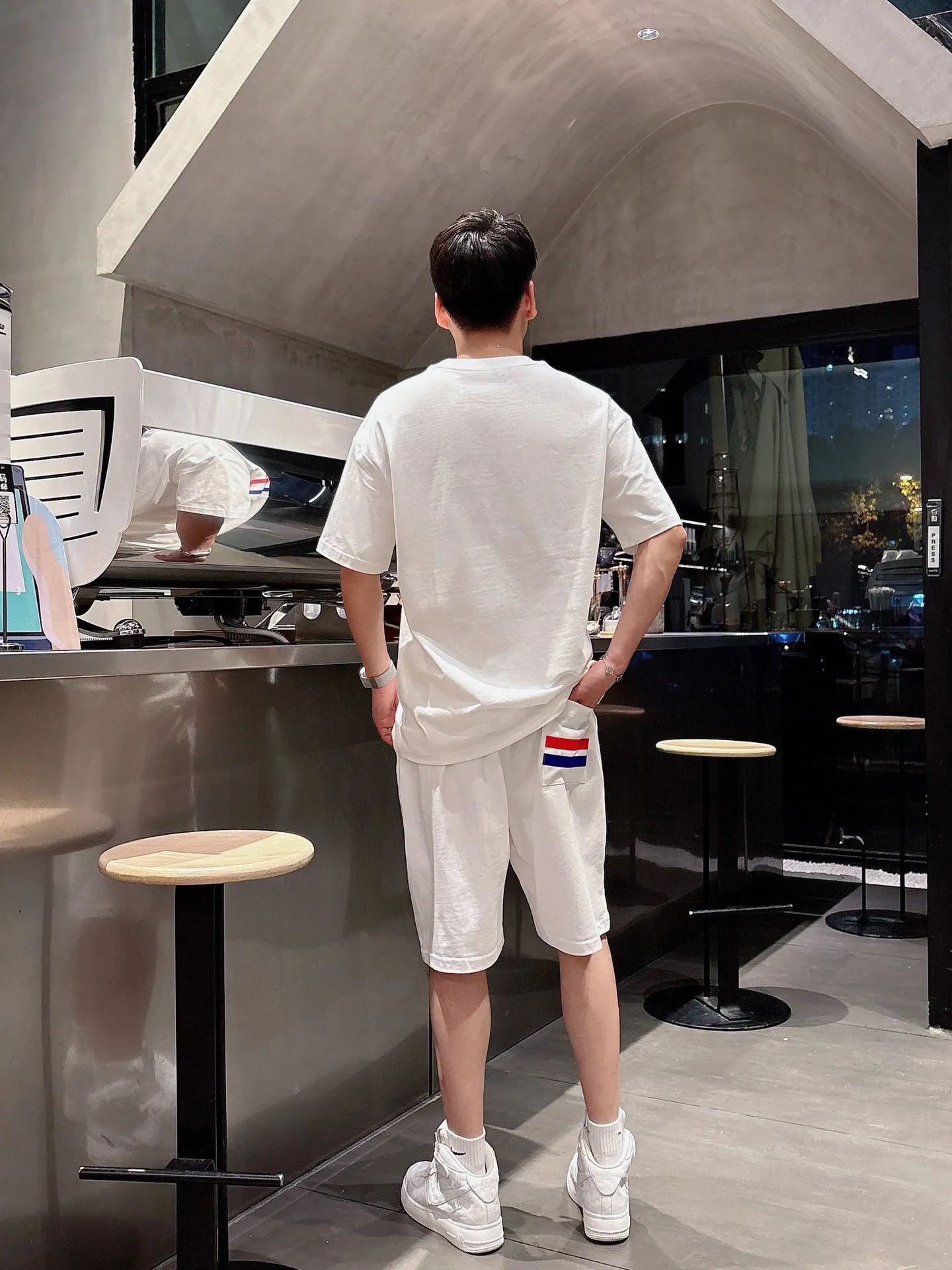 P570 Brand [MONCLER Mouth Covered] 2025 round neck short-sleeved shorts suit. The pure cotton fabric upper body will not be stuffy, the smooth and comfortable skin-friendly effect is more breathable, the fabric has its own texture, classic logo technology, a new interpretation from a unique angle, fashionable and versatile choice! Size: M-3XL (maximum wear: 190 pounds)