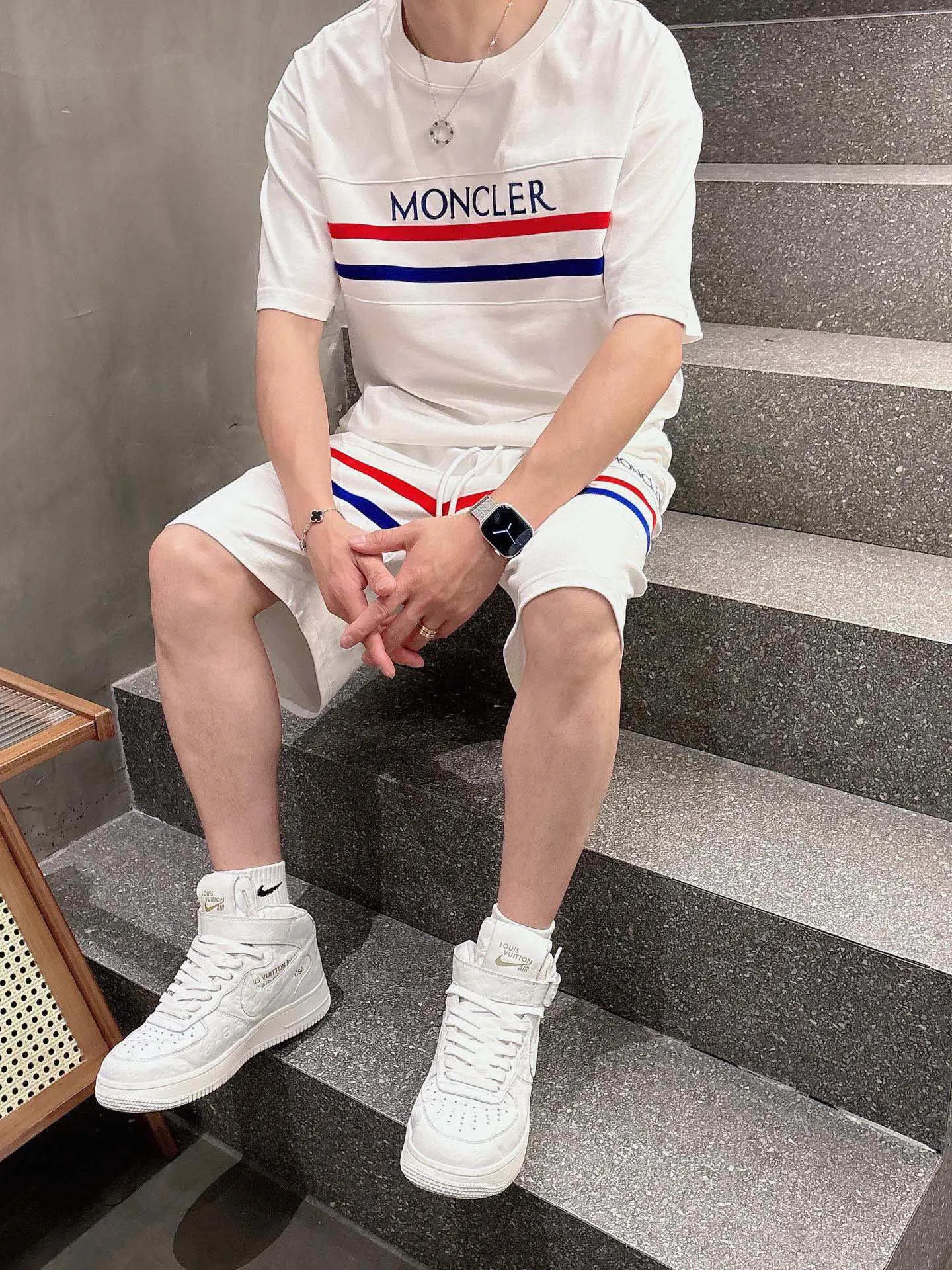 P570 Brand [MONCLER Mouth Covered] 2025 round neck short-sleeved shorts suit. The pure cotton fabric upper body will not be stuffy, the smooth and comfortable skin-friendly effect is more breathable, the fabric has its own texture, classic logo technology, a new interpretation from a unique angle, fashionable and versatile choice! Size: M-3XL (maximum wear: 190 pounds)