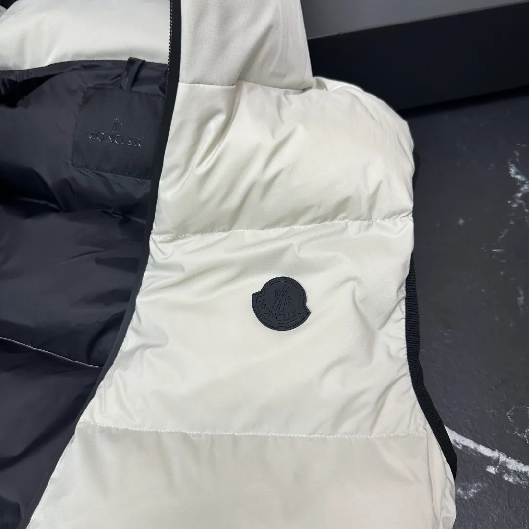 P800 Some details - 𝑴𝒐𝒏𝒄𝒍𝒆𝒓｜Moncler 25𝒔𝒔 Guersac new autumn and winter twill craft hooded [removable hood] light luxury fashionable down vest for men and women #T48# 𝑺𝒊𝒛𝒆：𝟭# 𝟮# 𝟯# 𝟰# 𝟱# Product color: black, beige