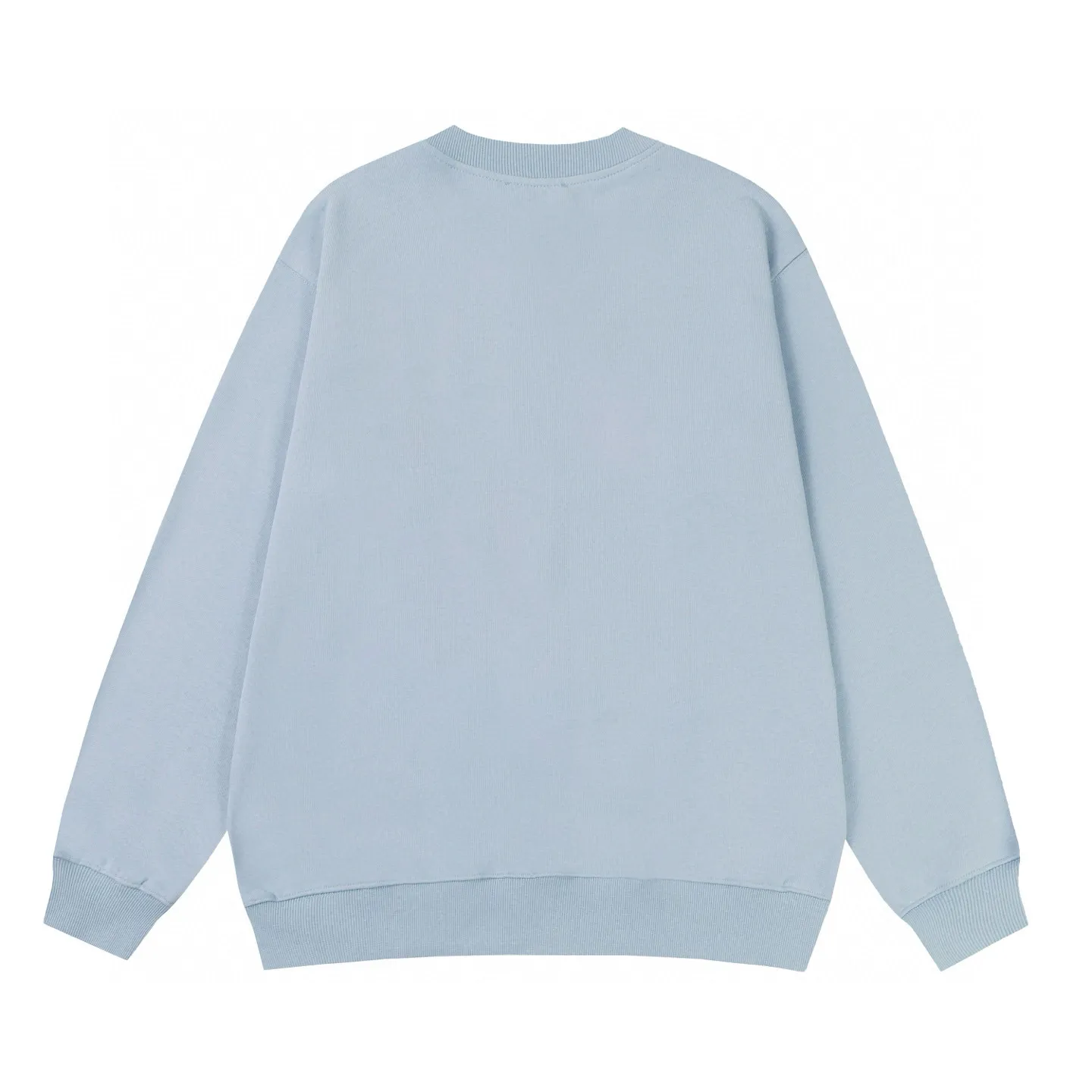P194 Style No.: 850 〈MONCLER〉Basic Meng Mouth Round Neck Sweatshirt. The price of Meng Mouth Sweatshirt is actually quite advantageous. Those who have been to the counters should know that the price of Meng Mouth sweatshirt is not much cheaper than Gucci Burberry. It is just relatively low-key and unwilling to hype. It is a picture that you want to buy or not. It has an arrogant existence... ✅460g 100% pure cotton wool fabric OS version is too large ✅Combined with the original high weight double yarn thread ✅Correct three-needle and five-thread craftsmanship chain edge Color: Black White Royal Blue Sky Blue Size S M L