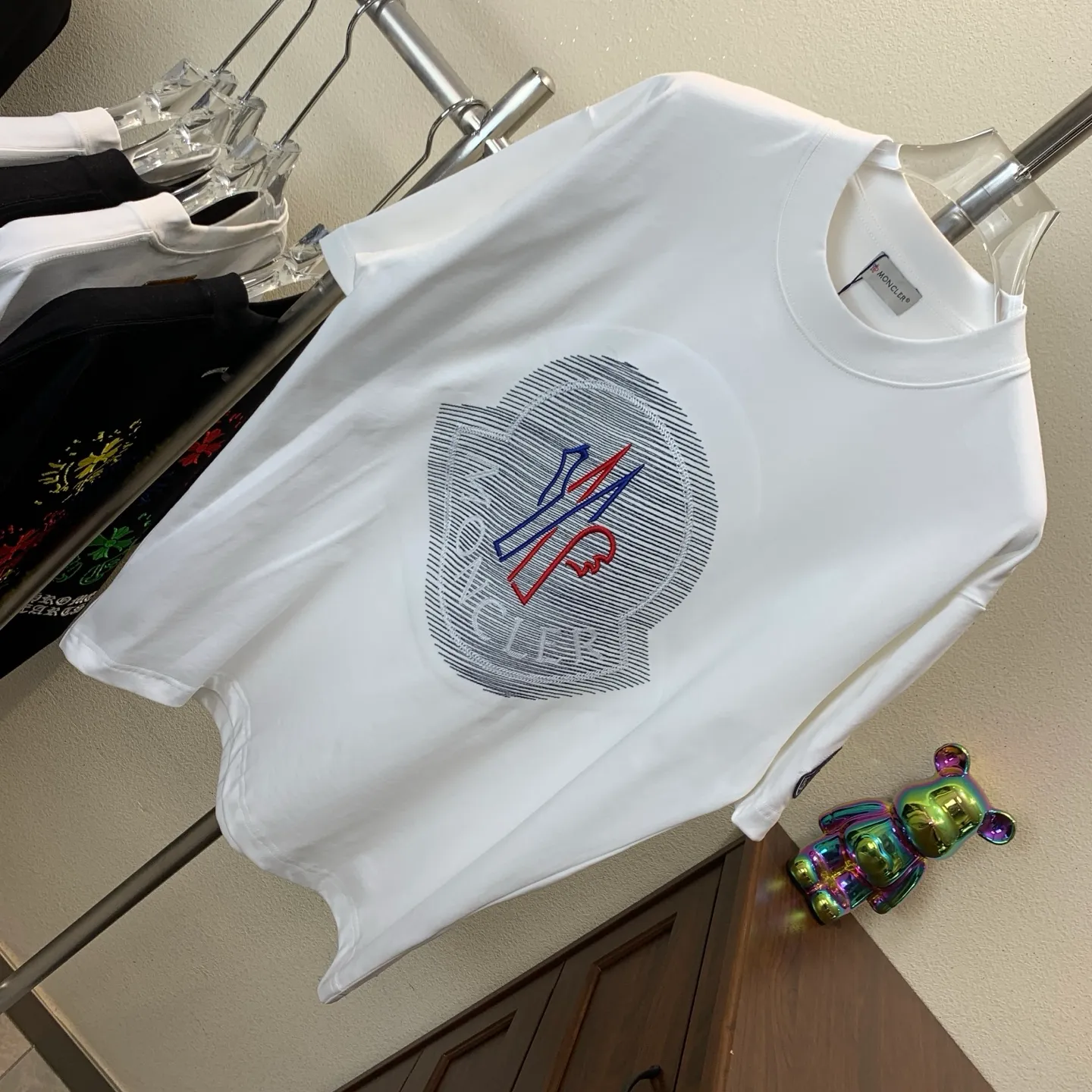 P170 MONCLER 2025 spring and summer new style, personalized logo embroidery, round neck short-sleeved T-shirt, fashionable men and women, S M L XL XXL five sizes black white