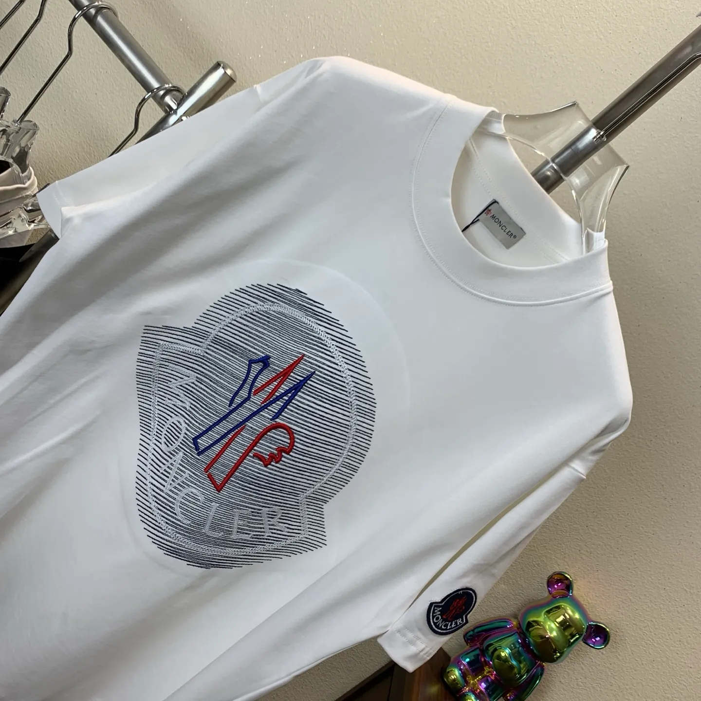 P170 MONCLER 2025 spring and summer new style, personalized logo embroidery, round neck short-sleeved T-shirt, fashionable men and women, S M L XL XXL five sizes black white