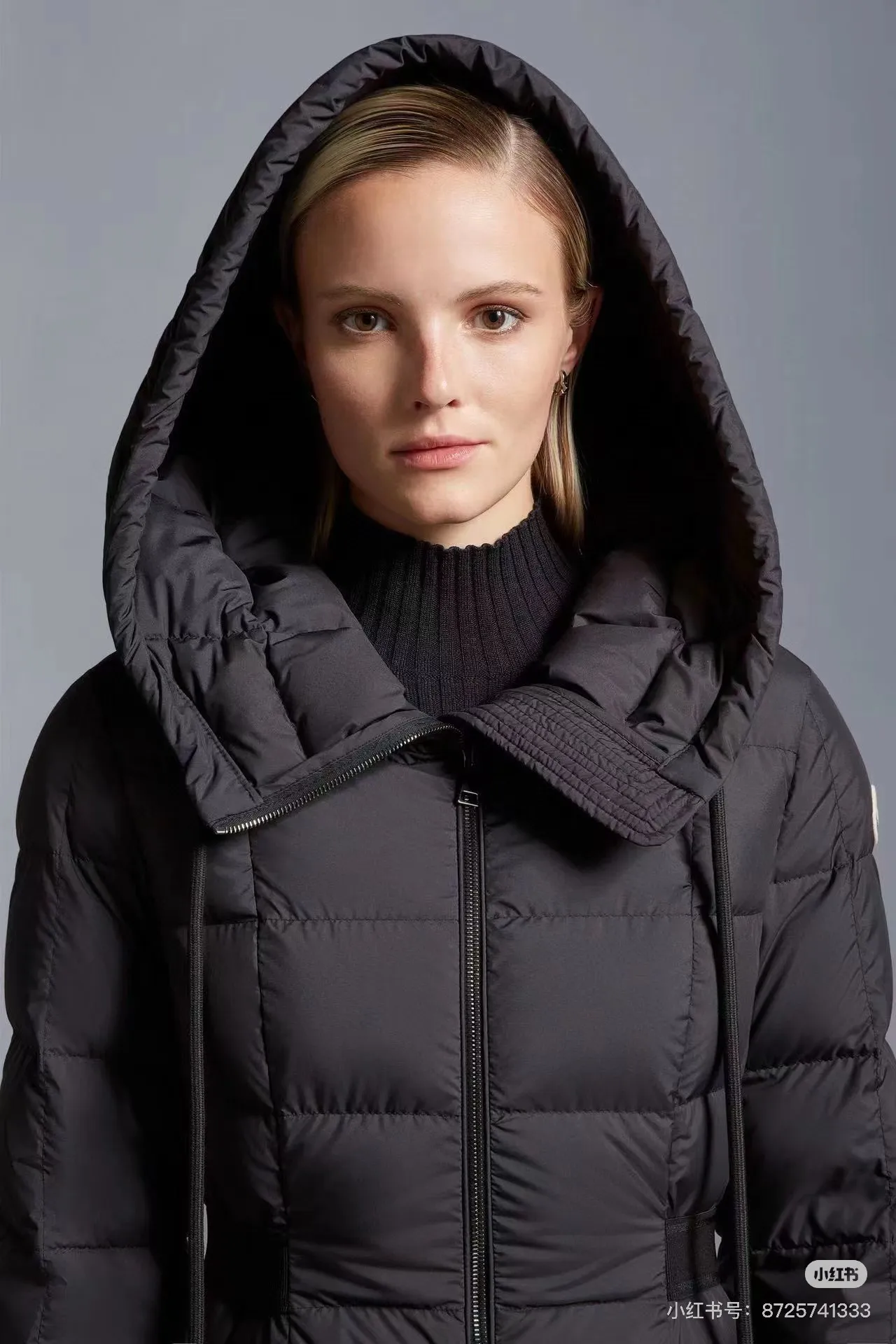 P980 top foreign trade Moncler masked Faucon long women's hooded down jacket👸Princess on the run👸A must-have item! ! Faucon women's long down interprets classic items in new proportions, showing impeccable fashion style. The Faucon long down is made of polyester fabric and has a slim, wide silhouette with a nipped-in waist. The Longue saison lining is lightweight and the three-dimensional hood adds a finishing touch to the style. Made of polyester •Longue saison lining •Down filling •Adjustable hood •Zip closure •Zip pockets •Elastic waist •Logo patch