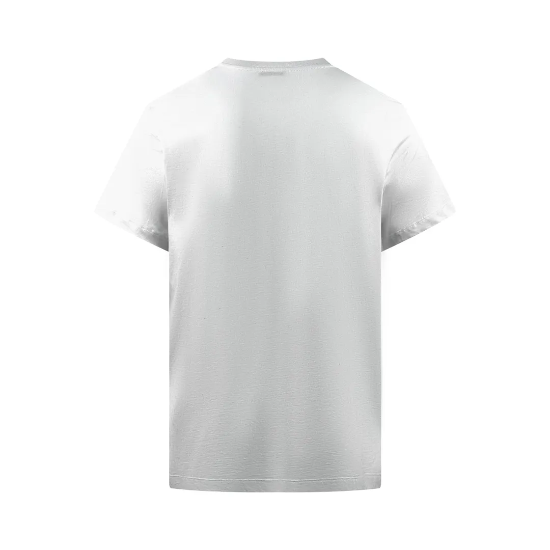 P180 Moncler logo short-sleeve, custom Yunshu velvet cotton plain weave, soft and delicate, comfortable and close to the skin, the iconic Moncler logo is embellished on the chest, like the soul mark of the artist, full of recognition, with porcelain white as the main color, exuding a soft and pure light, a double feast for the eyes and the soul. Needless to say, the end of the outfit is minimalism. Process 1: Computer pattern sewing machine process. Input the required pattern through computer software. High-precision positioning system ensures the accurate position of the pattern on the fabric. It has an automatic sewing function and can automatically complete the sewing process. Process 2: The fabrics are washed and have a better hand feel. Not easy to deform, not easy to shrink, not easy to fade, and maintain long-term beauty. Accessories: Customized 1:1 Moncler embroidery logo Customized 1:1 Moncler trademark Version: Loose version Size: S M L XL Style number: 25110