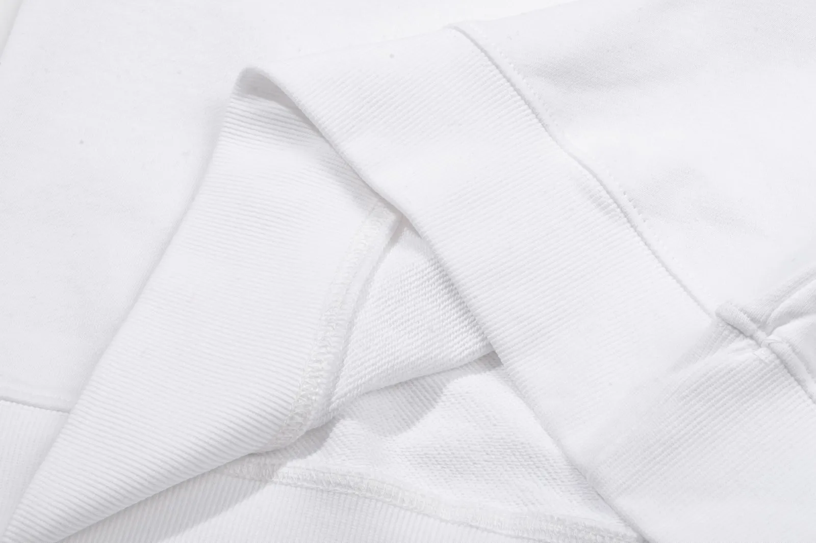 P190 [Moncler] 2025 autumn and winter new round neck sweatshirt High-end pure cotton double-ply 400g heavy terry cloth fabric Color: Black White Size: S M L XL 2XL