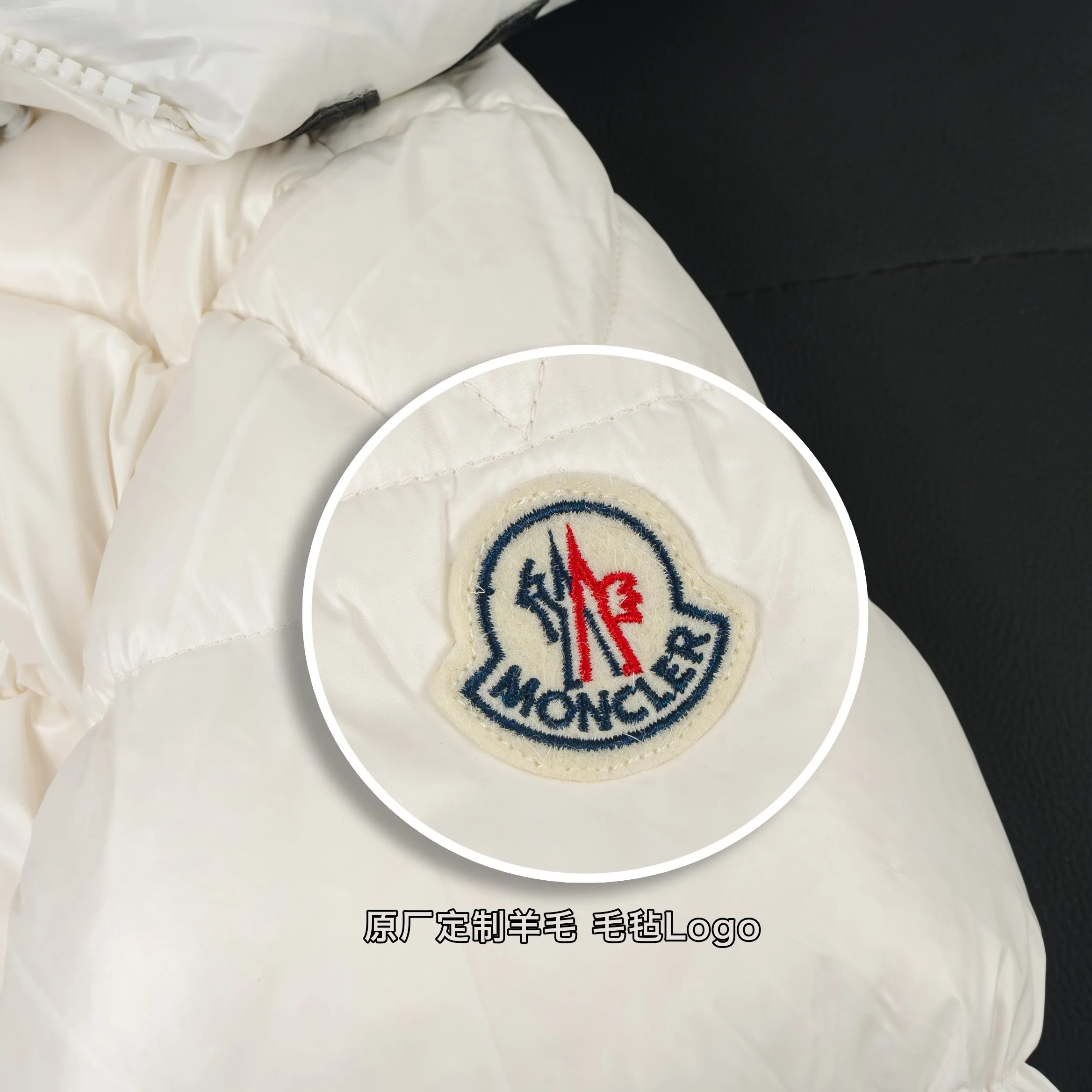 P840 Top Version Moncler✖Salzman Mouth Jacket Vibrant performance and iconic style define the look of the Salzman Jacket, a versatile piece that goes with everything. This men's style is made from windproof and water-resistant LongueSaison nylon with lightweight pudding quilting for optimal warmth. A Moncler-branded hood, adjustable cuffs and two-way zip closure enhance comfort and performance. Made of LongueSaison nylon with down filling and pudding quilting Hood with drawstring and Moncler lettering Zippered side pockets Two-way zip closure on the front Adjustable elastic cuffs with snap button closure Felt Moncler logo on the sleeves Regular cut at the shoulders and a straight cut through the body. Exterior: 100% polyamide/nylon; Lining: 100% polyamide/nylon; Filling: 90% down, 10% feather; 1 material: 100% polyamide/nylon. Each down jacket has more than 400 grams of down filling. A real cost-effective cold-resistant weapon. Size: 1-5. Size 1. Shoulder width 46. Bust 122. Length 65. Sleeve length 60. Wear less than 130 catties. No. 2, shoulder width 47, bust 116, dress length 66, sleeve length 61, weighs 130-145 kilograms. No. 3, shoulder width 48, chest girth 120, dress length 67 sleeve length, 62, weighs 145-160 kilograms. No. 4, shoulder width 50, chest girth 124, dress length 68, sleeve length 63, wears 160-175 kilograms. Size 5 shoulder width 52 bust 128 length 69 sleeve length 65 weight 175-190 pounds / color: black pure white code number: 1 2 3 4 5