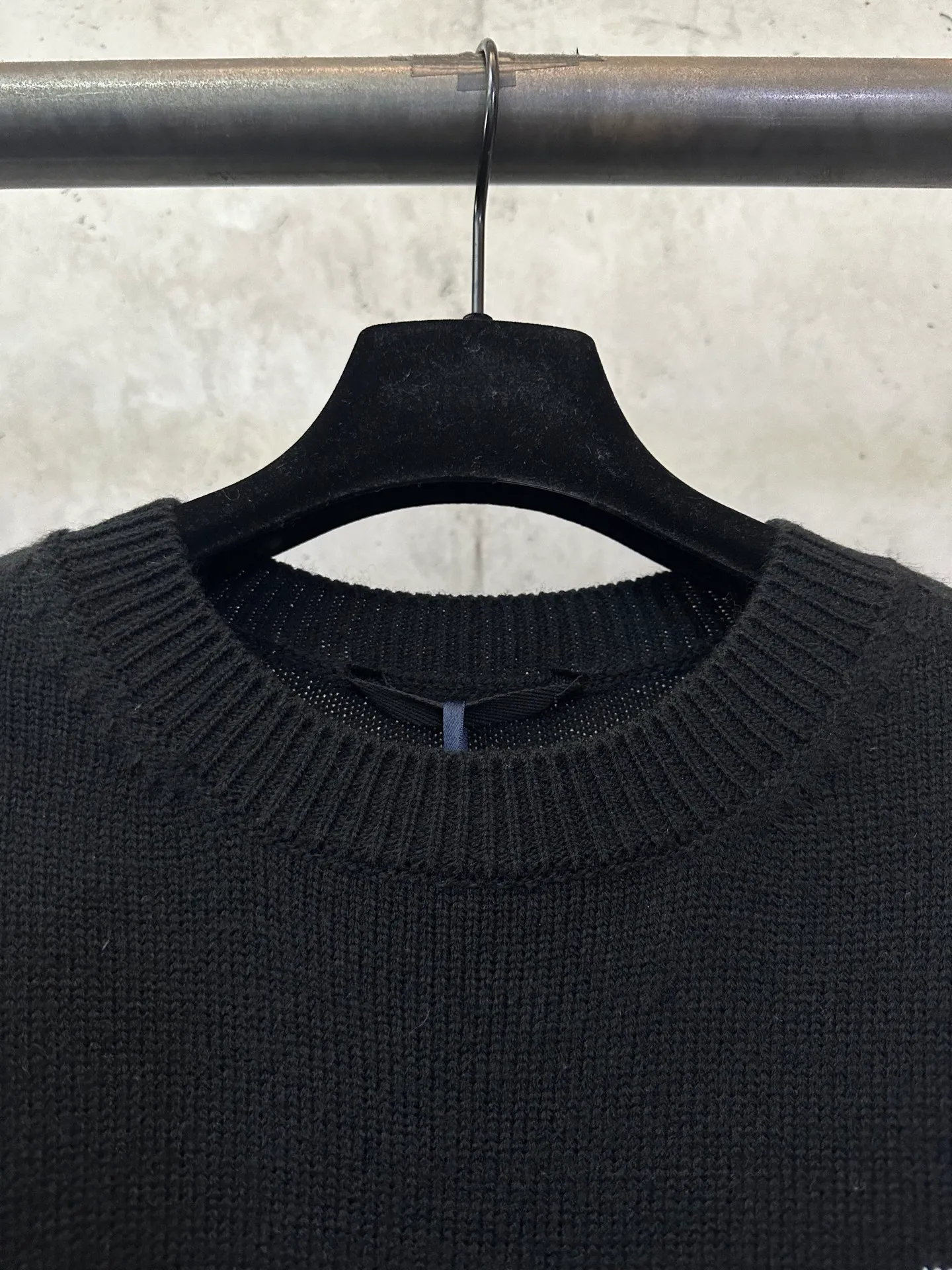 P450 MONCLER masked ss25 embroidered logo round neck long-sleeved sweater. Fabric: Made of 35% wool double-ply blended wool. Dry cleaning is recommended (this product is woven from wool and is not easy to machine wash). Customized hardware. Thread. Accessories. Matching. Same style for men and women. -Color: Black -Size: S M L XL