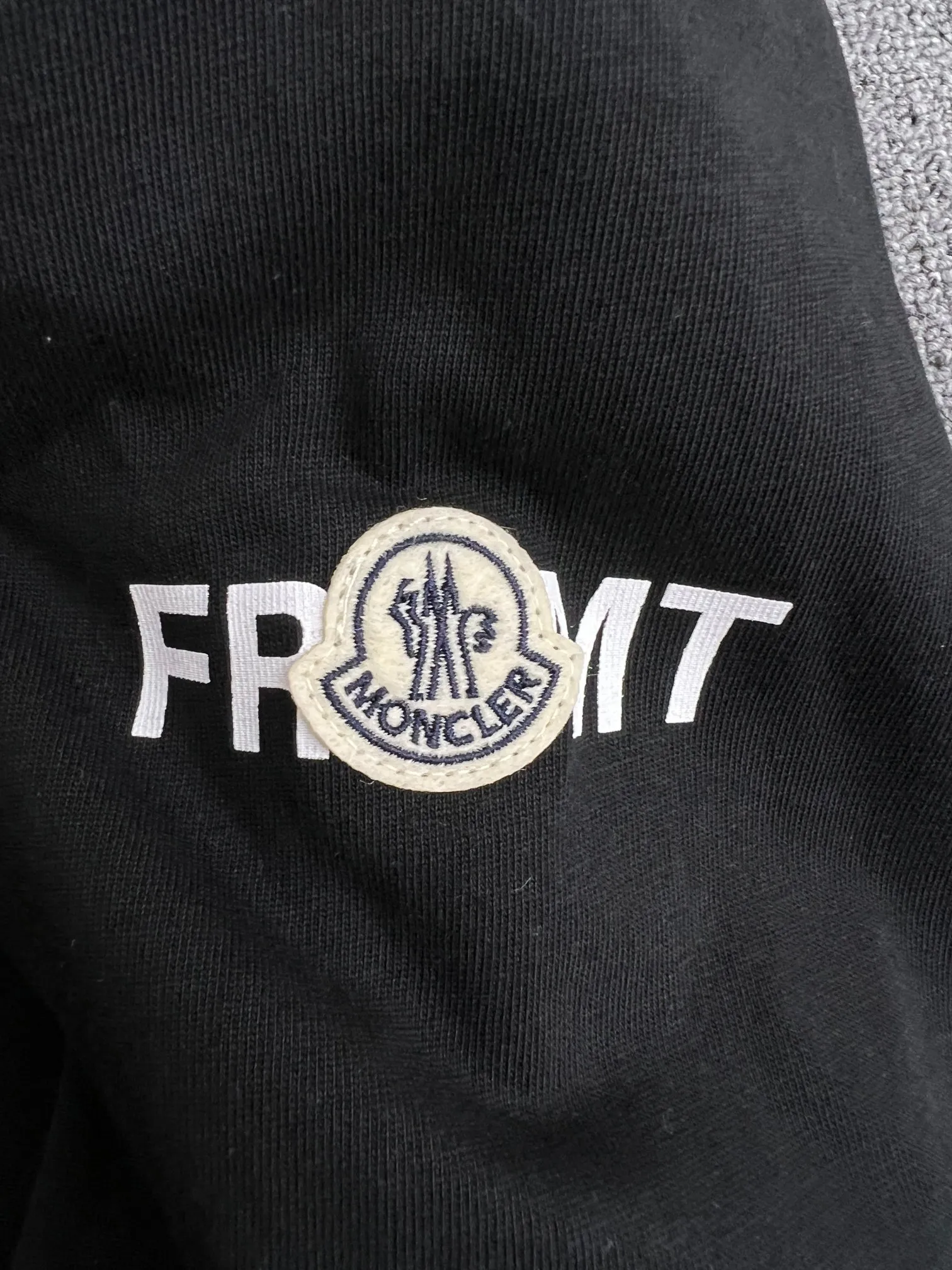 P240 Moncler masked letter print embroidered logo short sleeves S/M/L/XL