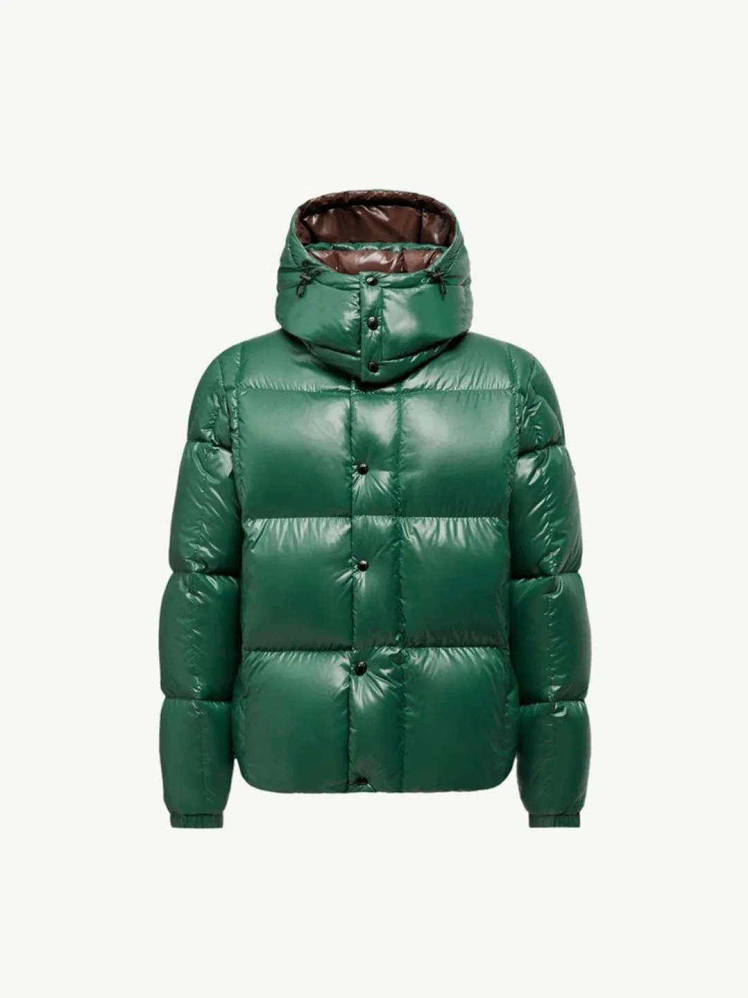 P800 Moncler's new Parana men's black gold hooded short down jacket, the Parana down jacket has an eye-catching glossy texture. This short down jacket is made of nylonlaque fabric, which is lightweight, warm, breathable and comfortable. The warm design and removable hood make it easy to handle all weather conditions. Size: 12345 Color: light brown black emerald green olive green