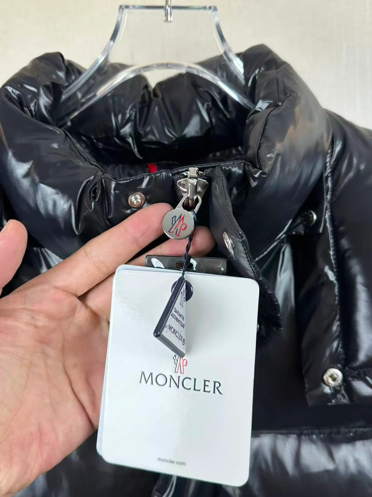P660 new winter cotton clothing, Mengjia Maya classic style, same style for men and women, excellent thermal insulation effect, three-proof nylon material, custom zipper, double-layer gallbladder, Moncler/mask, two-color black, white, size M.L.XL.2XL3XL,