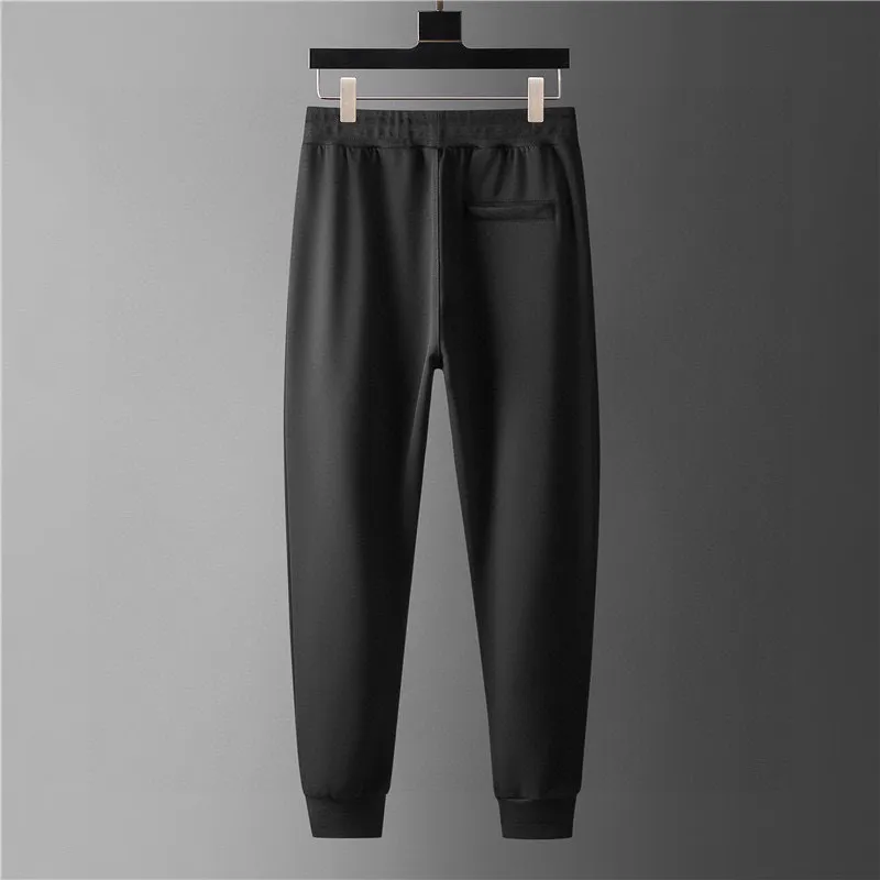 P380 💰 [MONCLER Mouth Covering] (Gospel for Fatty) hot-selling suit is coming. Focus on the original version of the official website. 2025 new hot-selling sweatshirt suit. The original order is hard to buy🇭🇰. It is the meticulous work of top designers for a fitting and perfect upper body effect. All-natural high-quality Roman cotton 100%, close-fitting comfort, noble and elegant! Original hardware embodies elegance and nobility! Counter size: M-5XL (maximum wear up to 220 pounds)