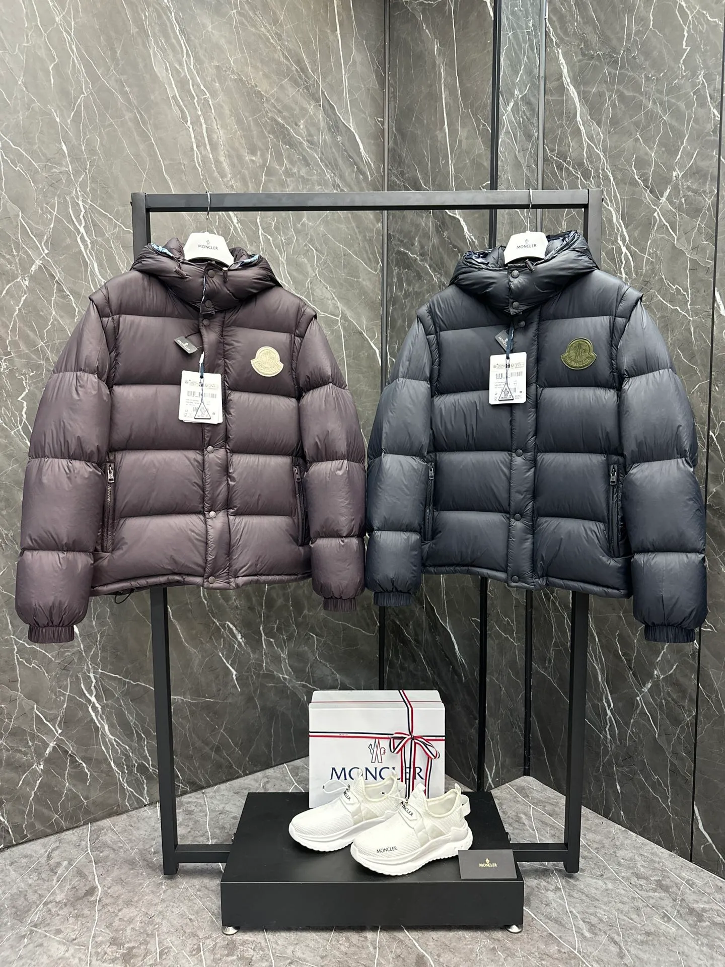 P900 Moncler Cyclone two-in-one down jacket. Black/dark navy/chocolate/baby blue. Available in four colors.