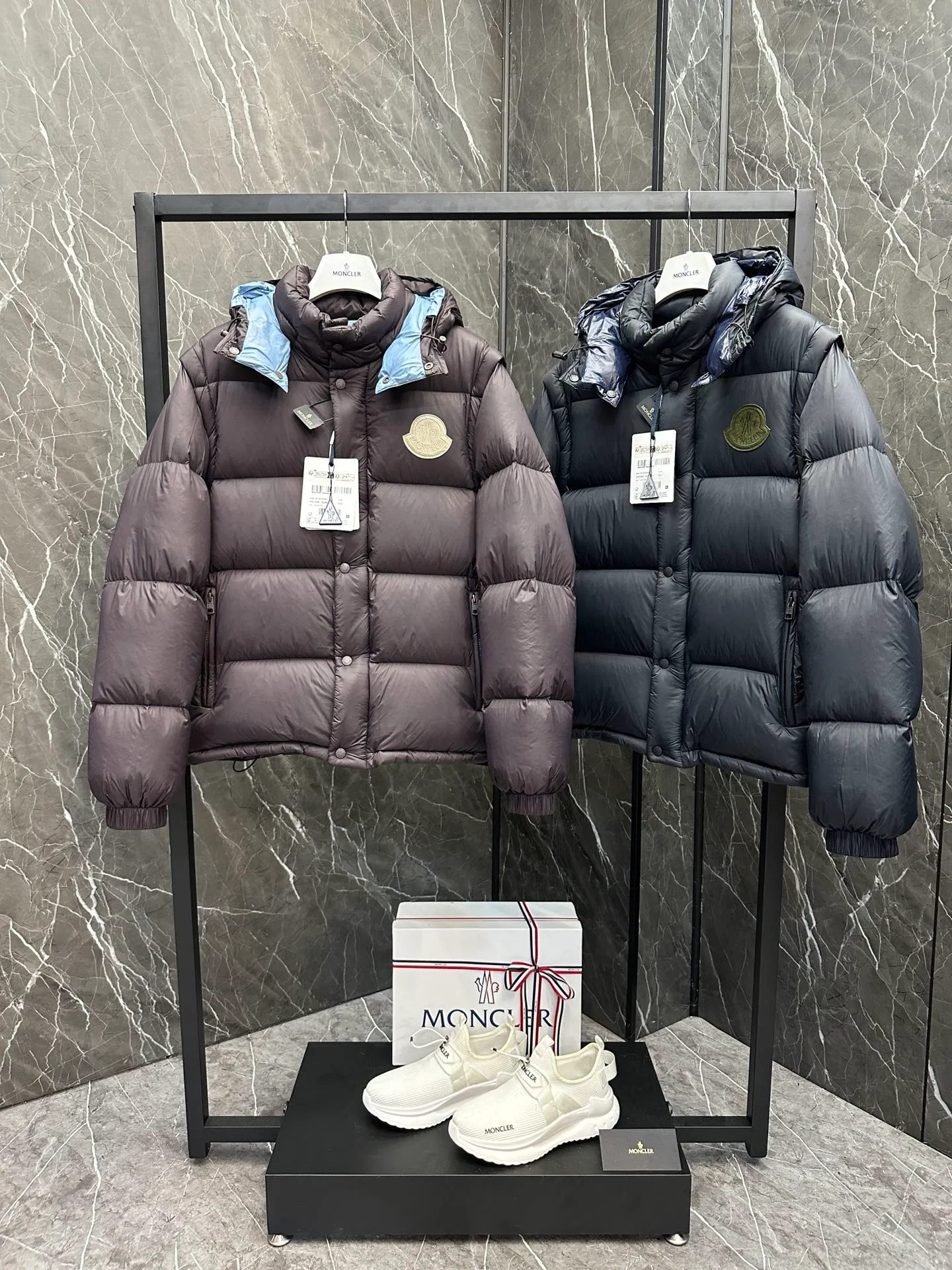 P900 Moncler Cyclone two-in-one down jacket. Black/dark navy/chocolate/baby blue. Available in four colors.