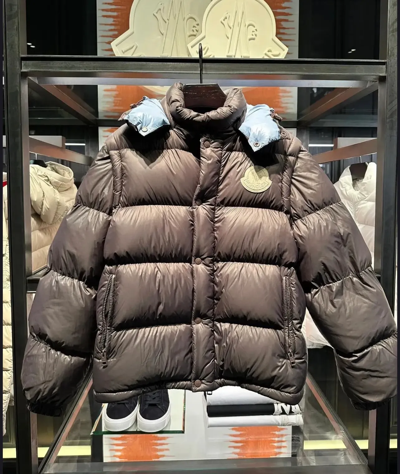 P800 Moncler Cyclone 2-in-1 down jacket. Real shot display at the counter.