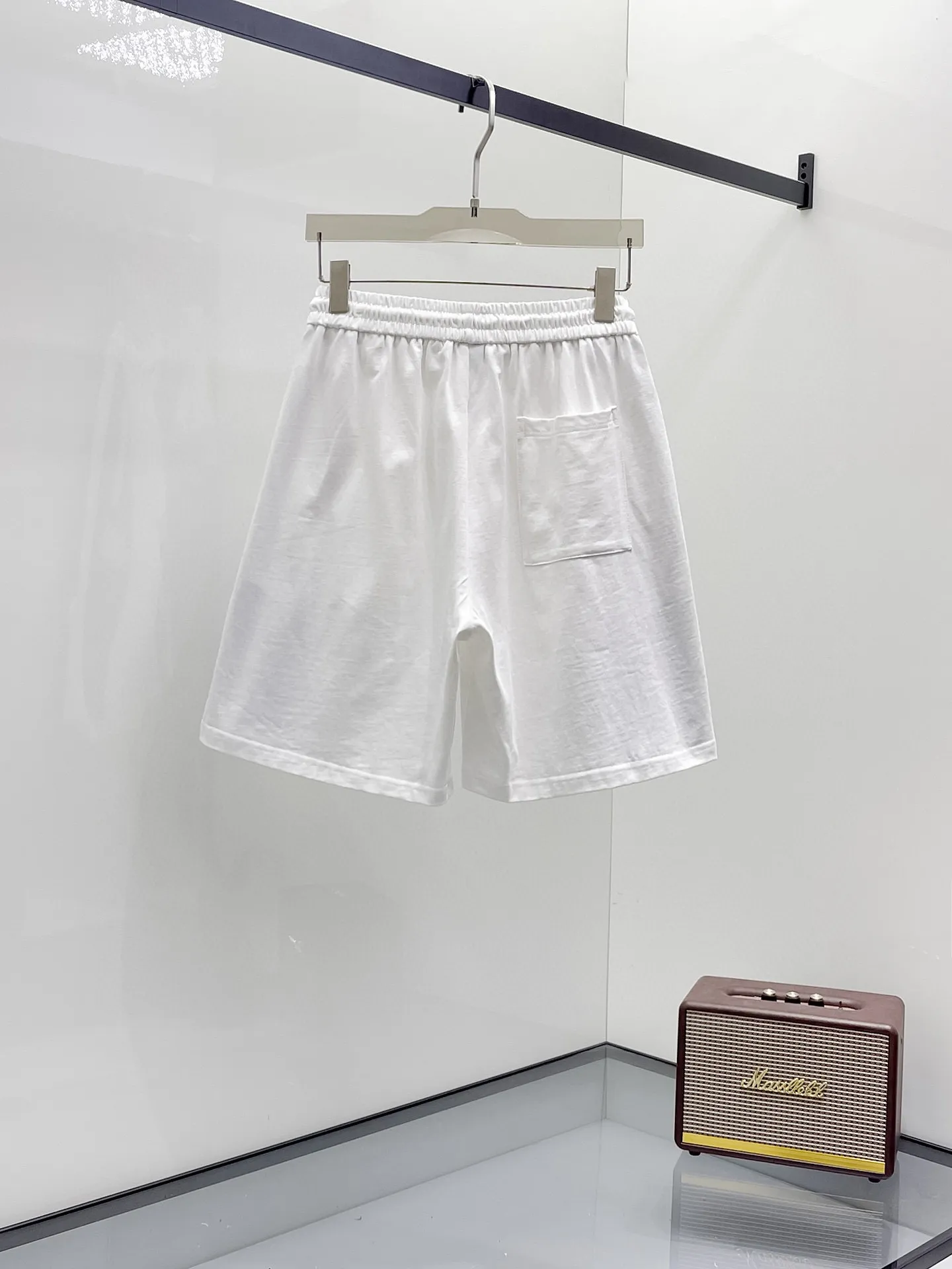 P560 Brand [MONCLER Mouth Covered] 2025 round neck short-sleeved shorts suit. The pure cotton fabric upper body will not be stuffy, the smooth and comfortable skin-friendly effect is more breathable, the fabric has its own texture, classic logo technology, a new interpretation from a unique angle, the first choice for fashion and versatility! Size: M-3XL (maximum wear: 190 pounds)