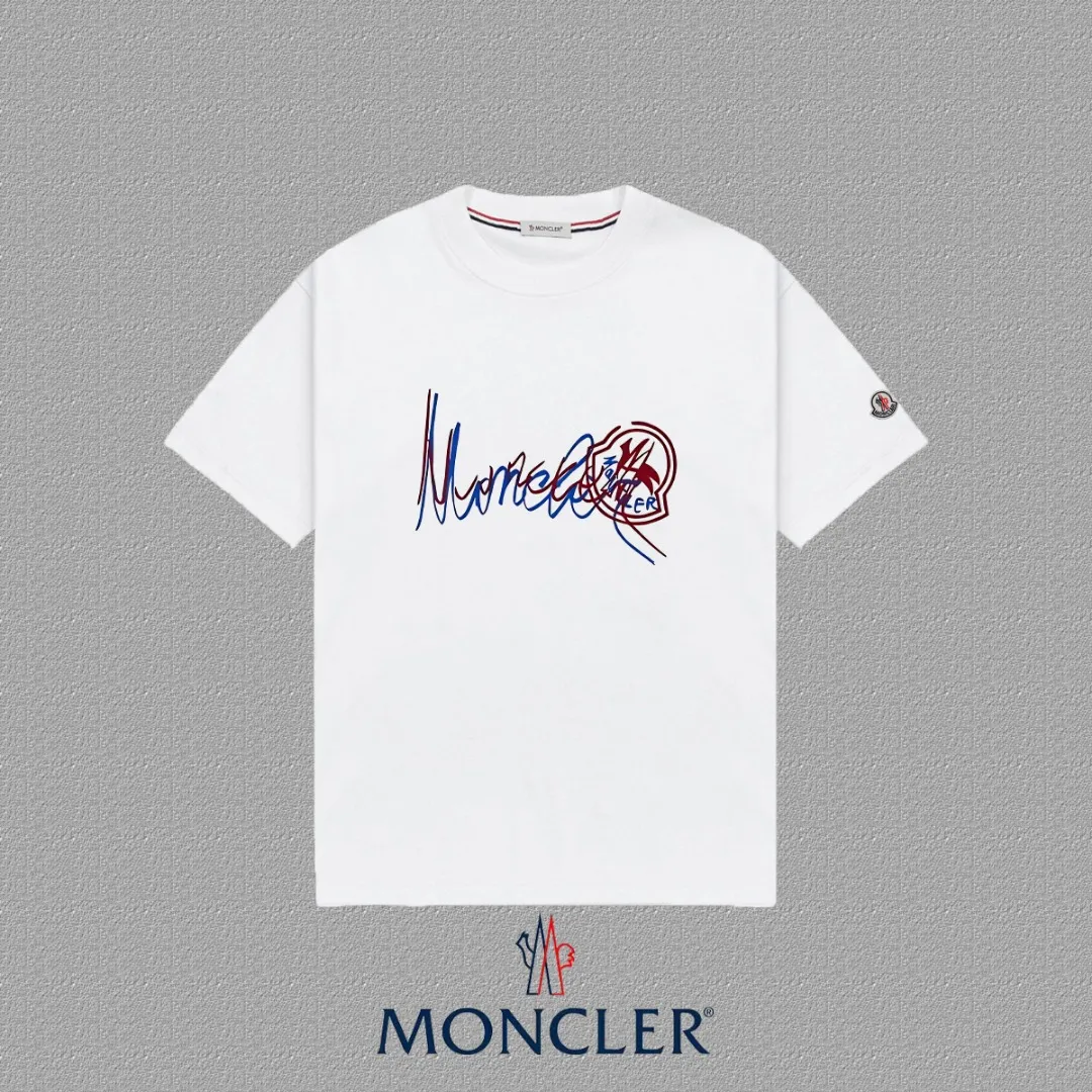 P140 🔥 [MONCLER] 2025FW short-sleeved T-shirt with badge + LOGO, high-end 26s double yarn 300g fabric, heavy fabric, custom stretcher rib, same vat and dye, complete three standards, same style for men and women, color: black, white, size: S M L XL 2XL